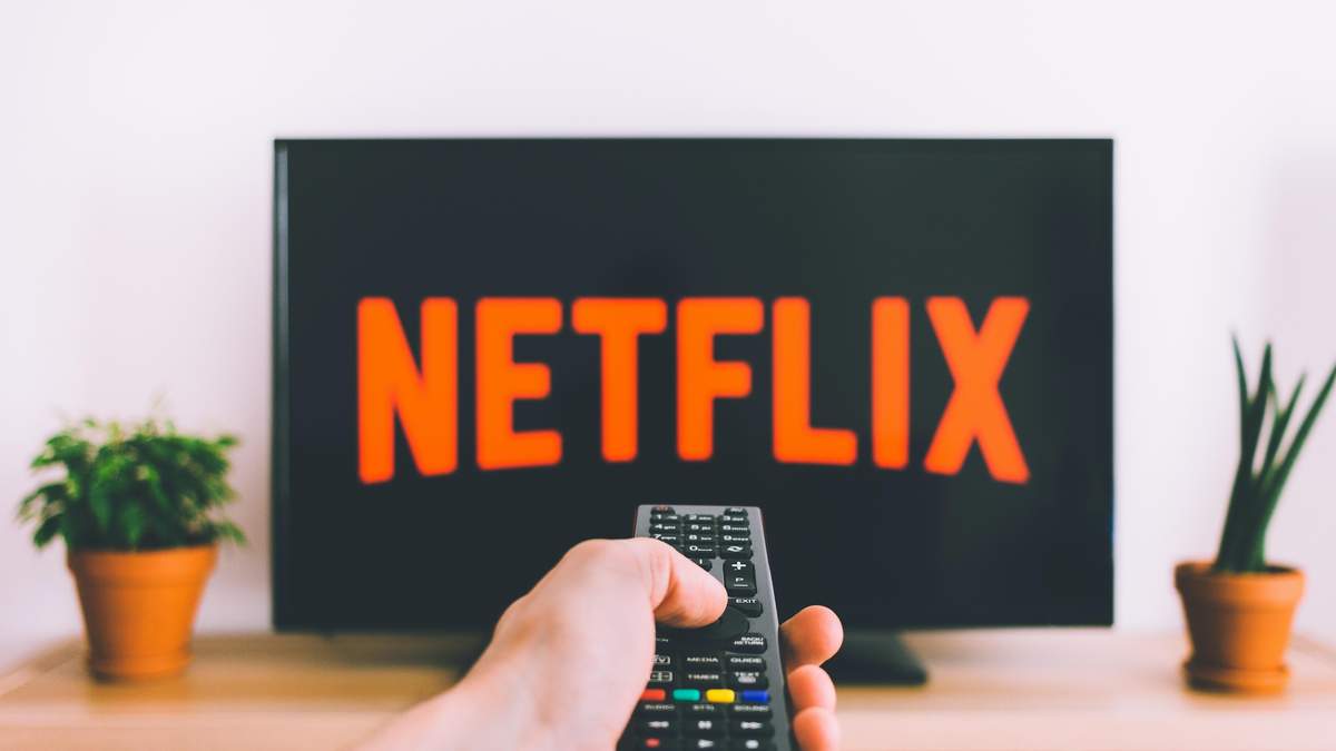 Акції Tesla, Facebook та Netflix допустили до обігу в Україні Акції Tesla, Facebook та Netflix допустили до обігу в Україні