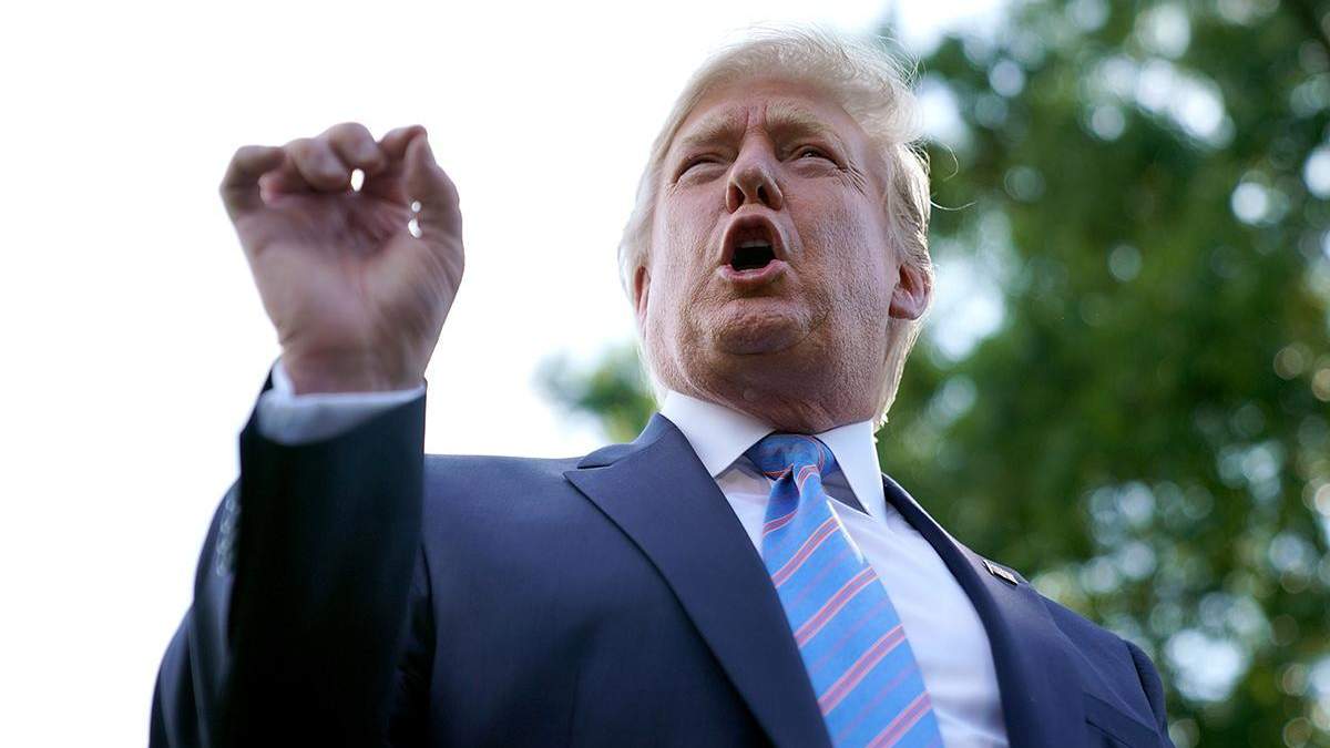 Дональд Трамп підписав бюджет Дональд Трамп підписав бюджет