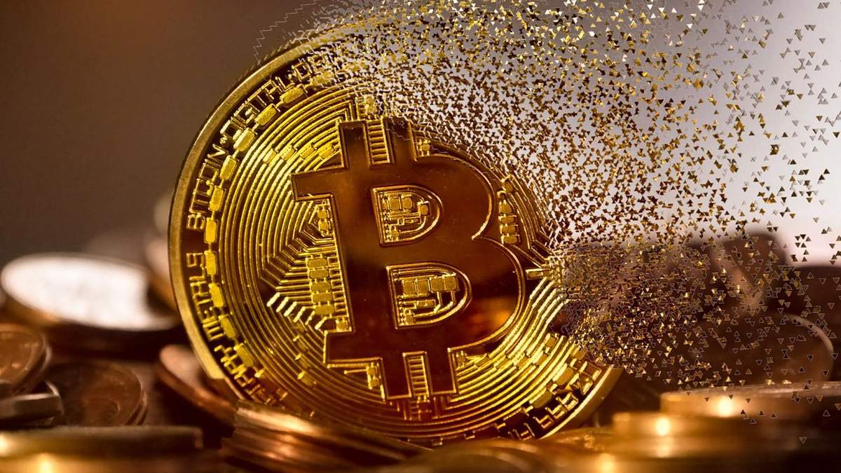На биткойн может ожидать мощный обвал: аналитик назвал 3 причины На биткойн может ожидать мощный обвал: аналитик назвал 3 причины