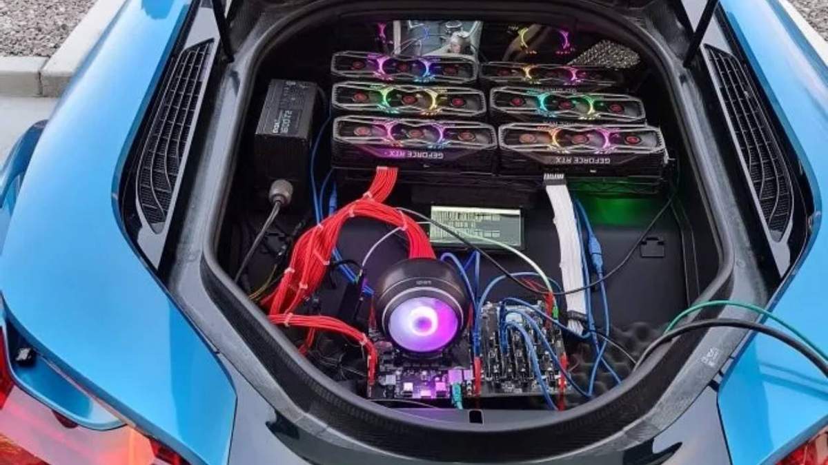 В багажнику BMW i8 встановили майнінгову ферму: фото В багажнику BMW i8 встановили майнінгову ферму: фото