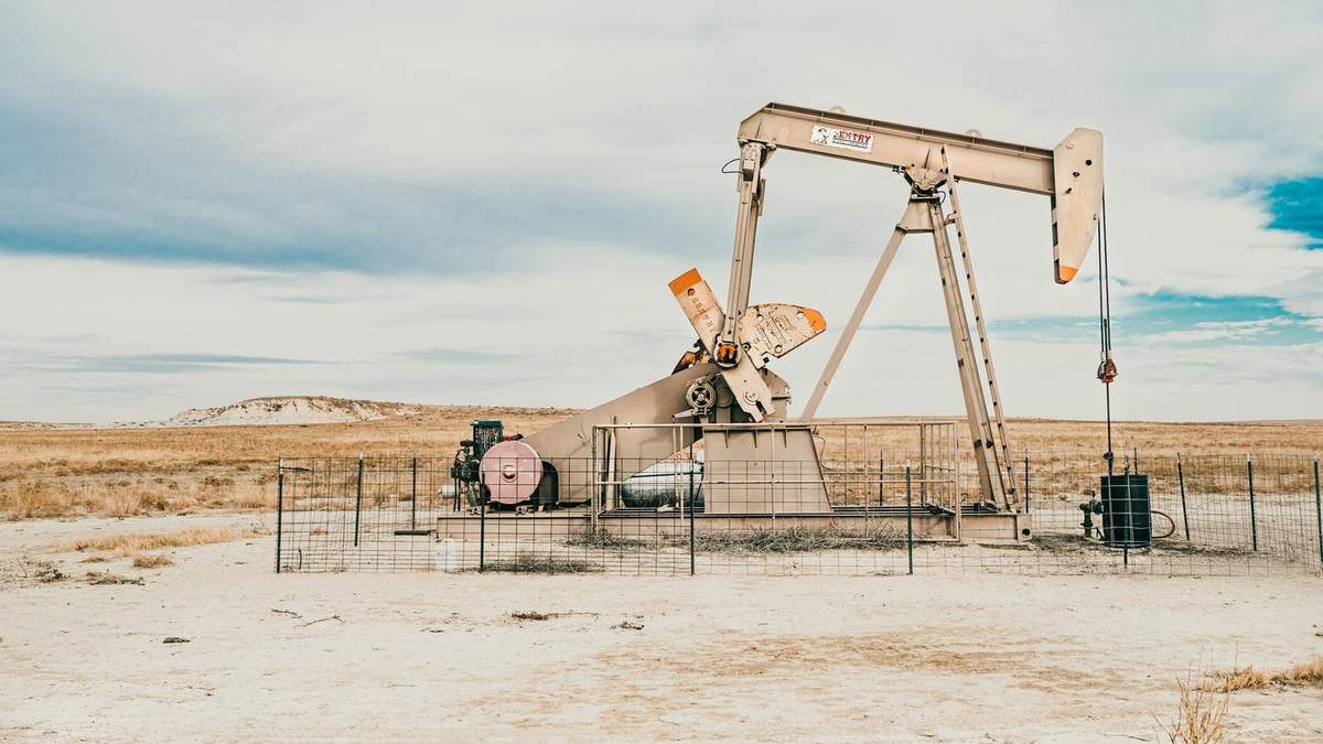 На фоне нового соглашения ОПЕК + резко выросли цены на нефть На фоне нового соглашения ОПЕК + резко выросли цены на нефть