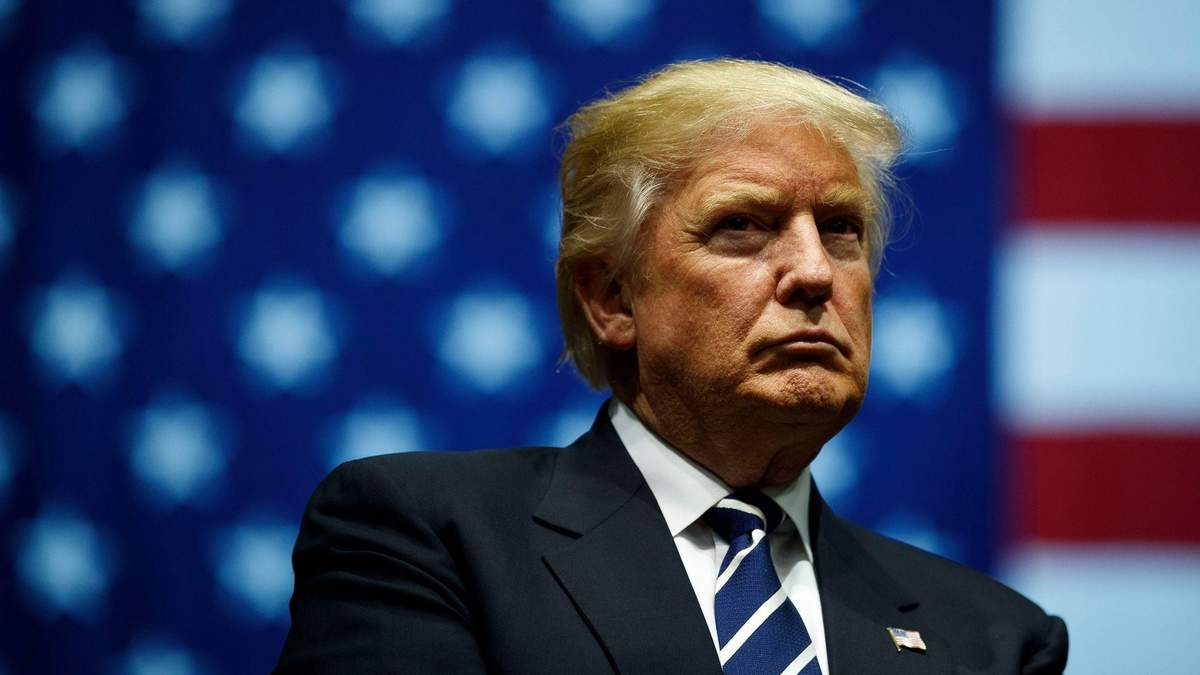 Трамп опустился на 300 ступенек в рейтинге Forbes Трамп опустился на 300 ступенек в рейтинге Forbes
