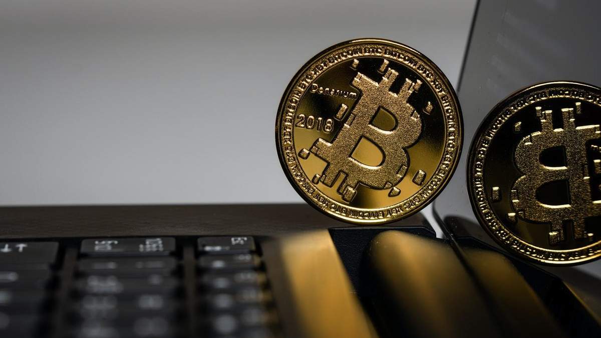 сколько стоит bitcoin криптовалюта