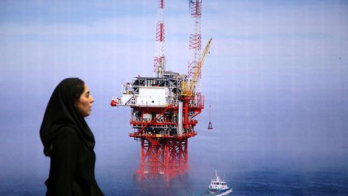 Іран ігнорує санкції США: країна продовжить розвивати нафтову промисловість