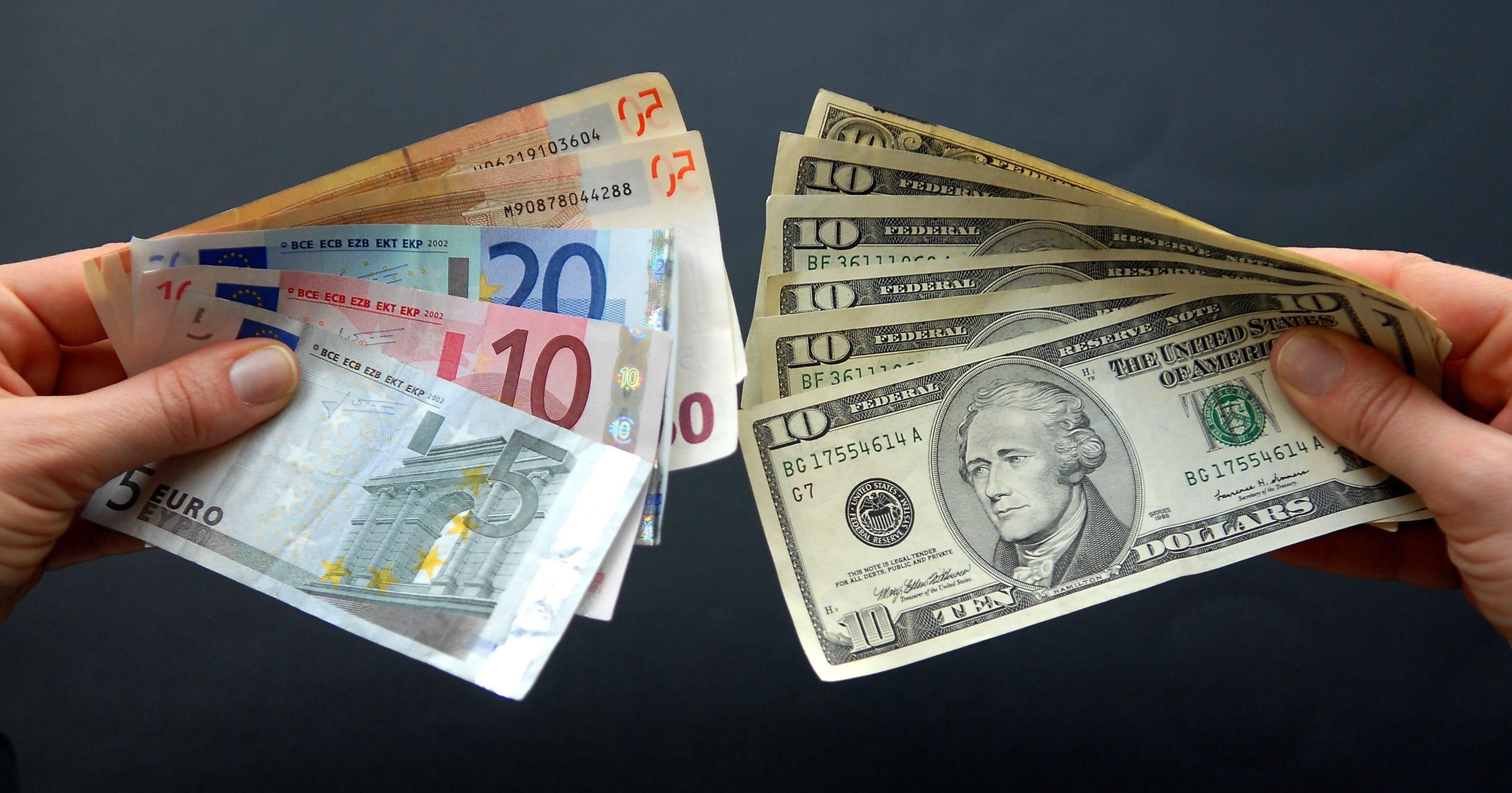 Євро і долар 2020: прогнози курсу валют, чому євро кращий