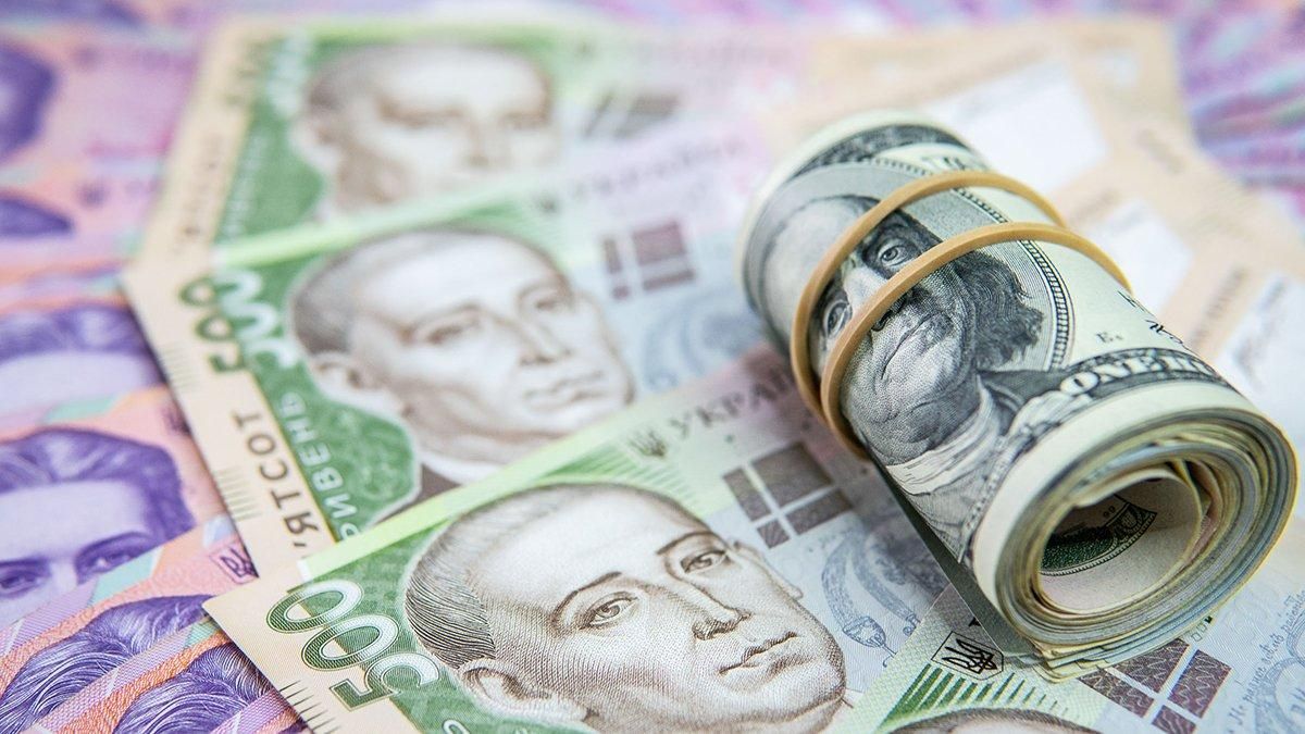 Гривня падає на фоні новин від МВФ: причини та прогнози Гривня падає на фоні новин від МВФ: причини та прогнози