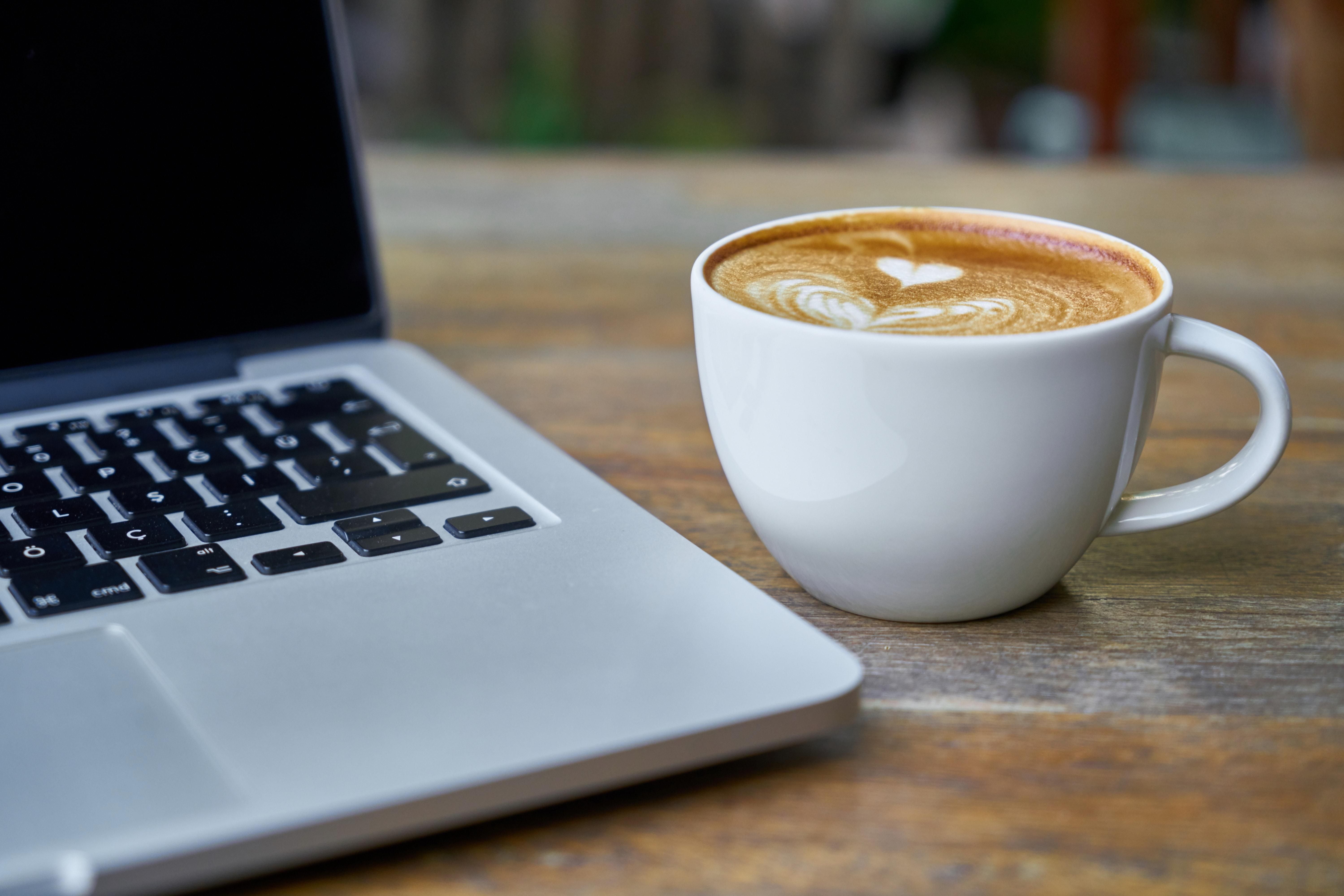 Способы заработка: как бесплатно пить кофе и богатеть
