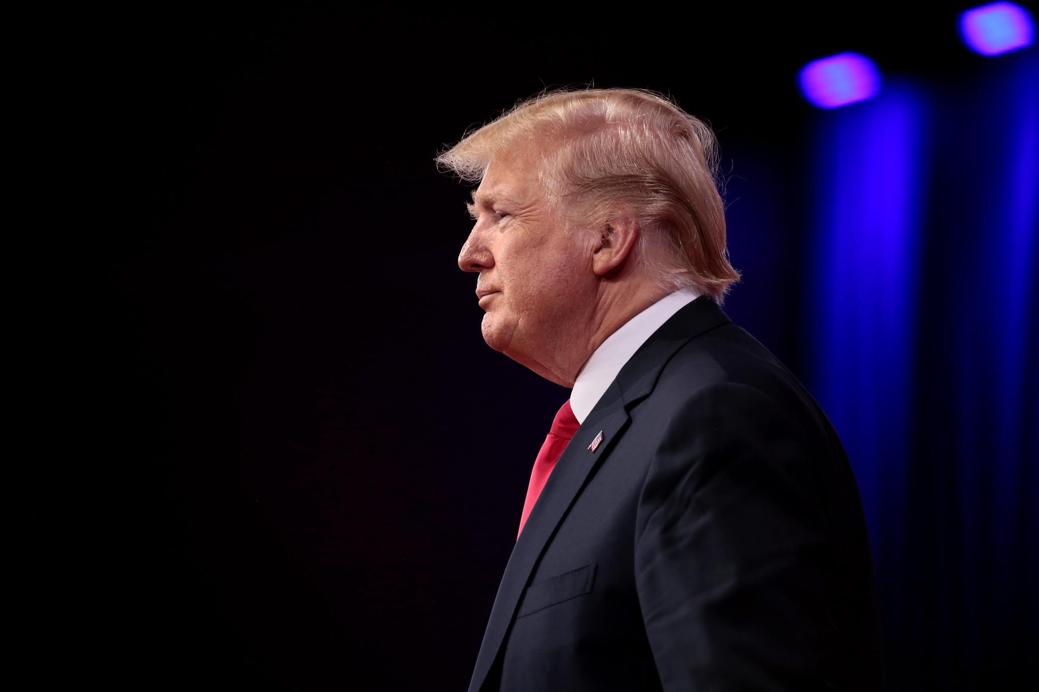 Коронавірус у Трампа – курс долара, ціни на нафту впали Коронавірус у Трампа – курс долара, ціни на нафту впали