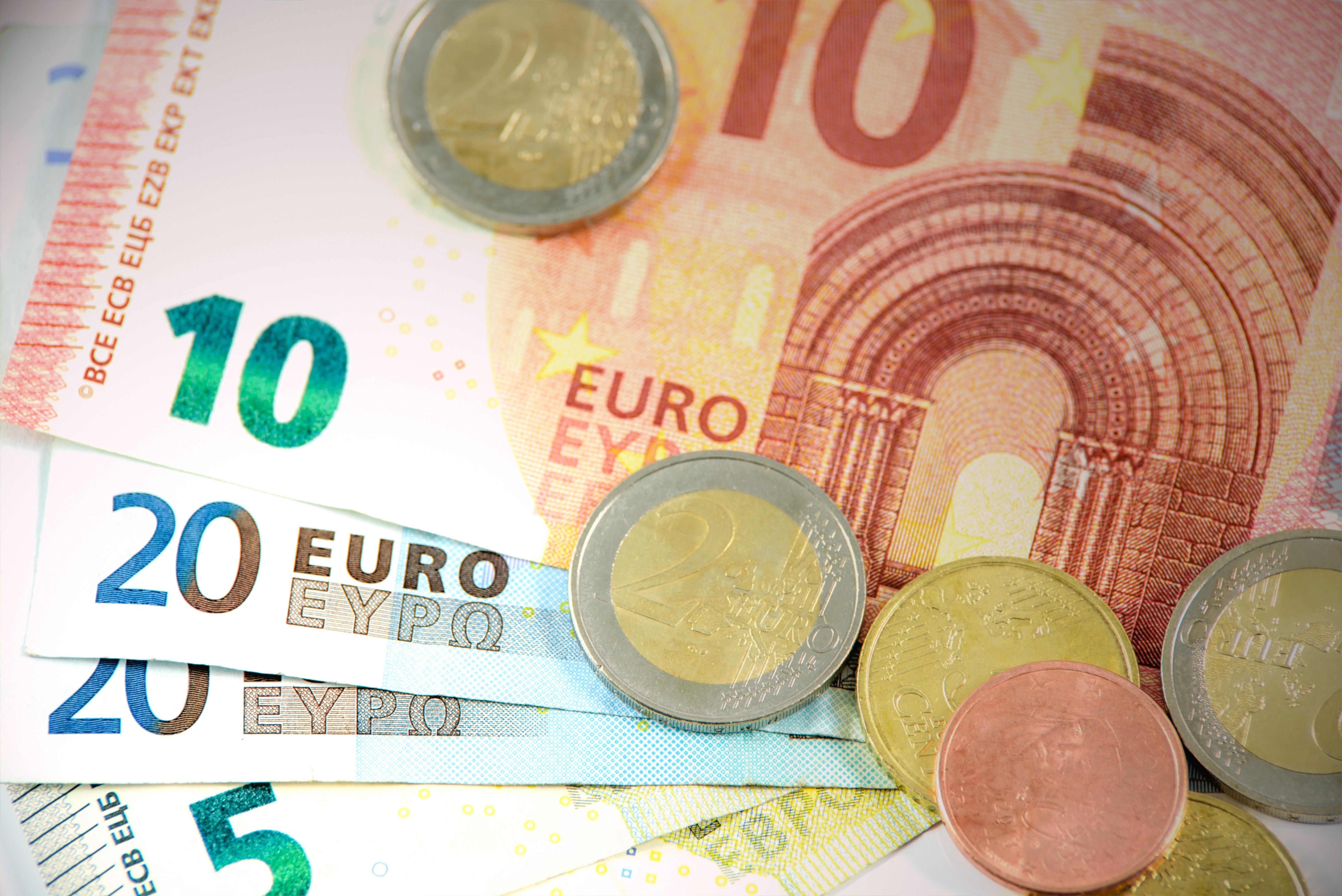 Курс доллара, евро – курс валют НБУ на 10 декабря 2020