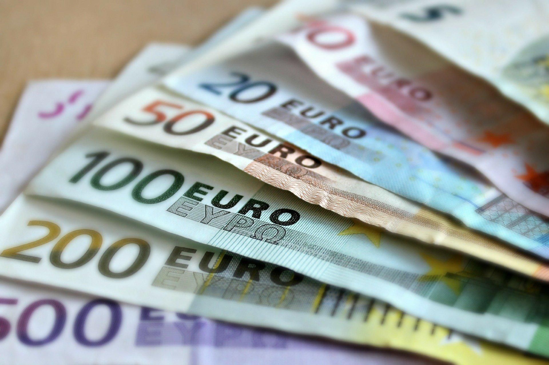 Курс доллара, евро – курс валют НБУ на 25 января 2021