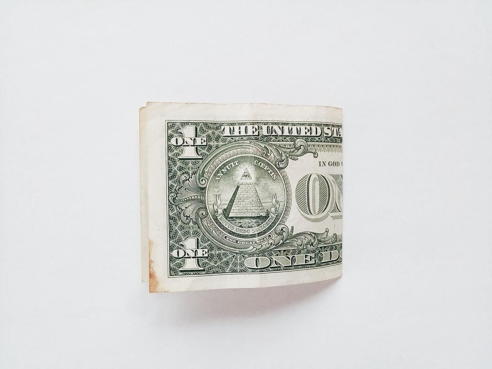 Долар США спокійно відреагував на нові дані по інфляції Долар США спокійно відреагував на нові дані по інфляції