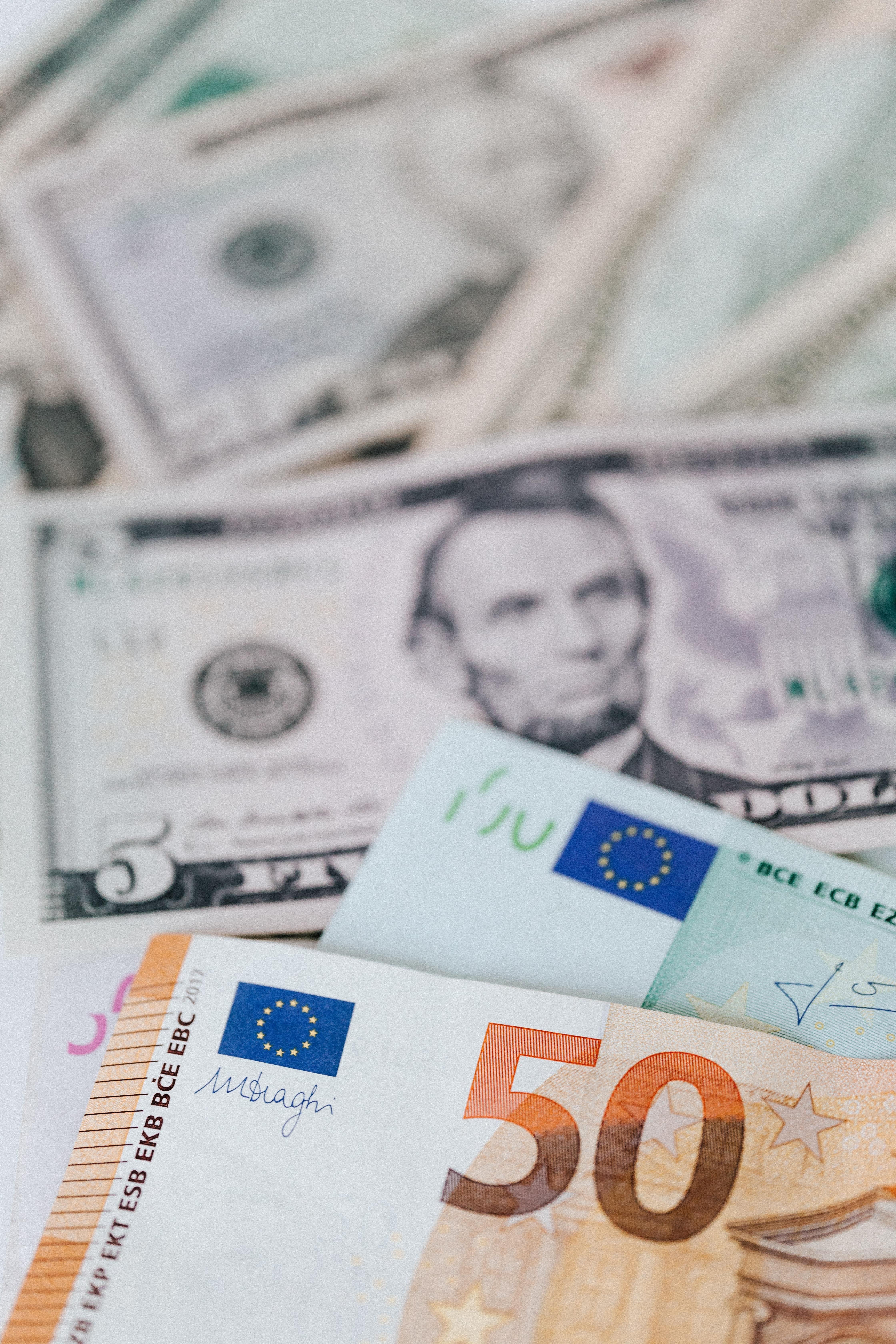 Курс долара, євро – курс валют НБУ на 18 травня 2021