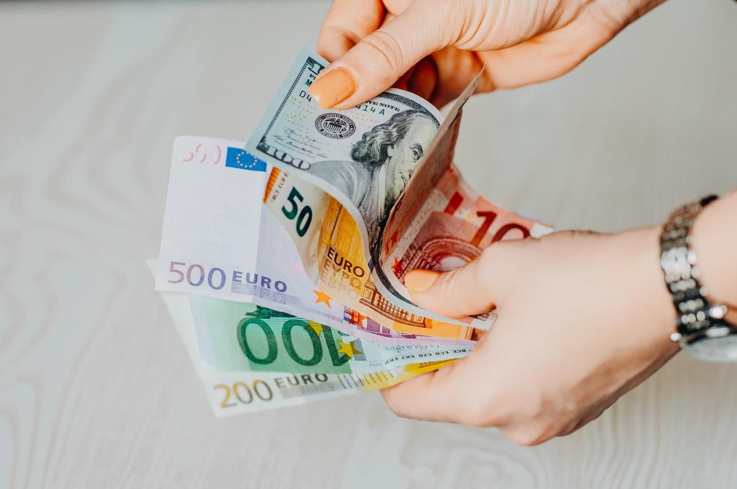 Курс НБУ доллара, евро на 24 мая 2021 – курс валют Курс НБУ доллара, евро на 24 мая 2021 – курс валют
