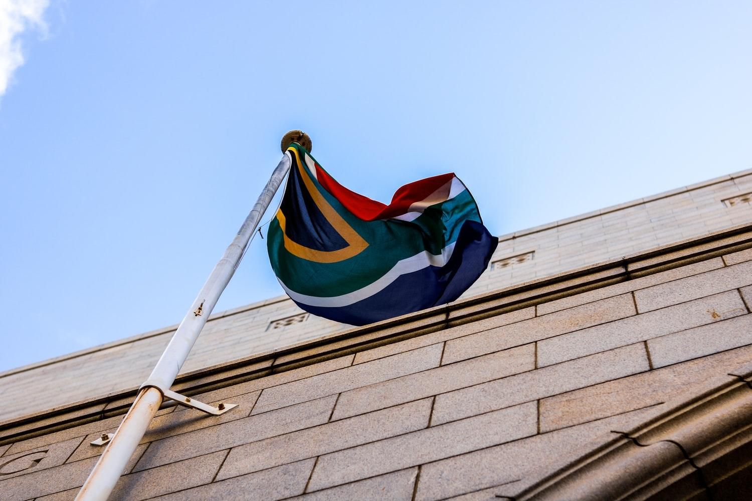 Валюта ЮАР вырывается вперед после масштабного обвала