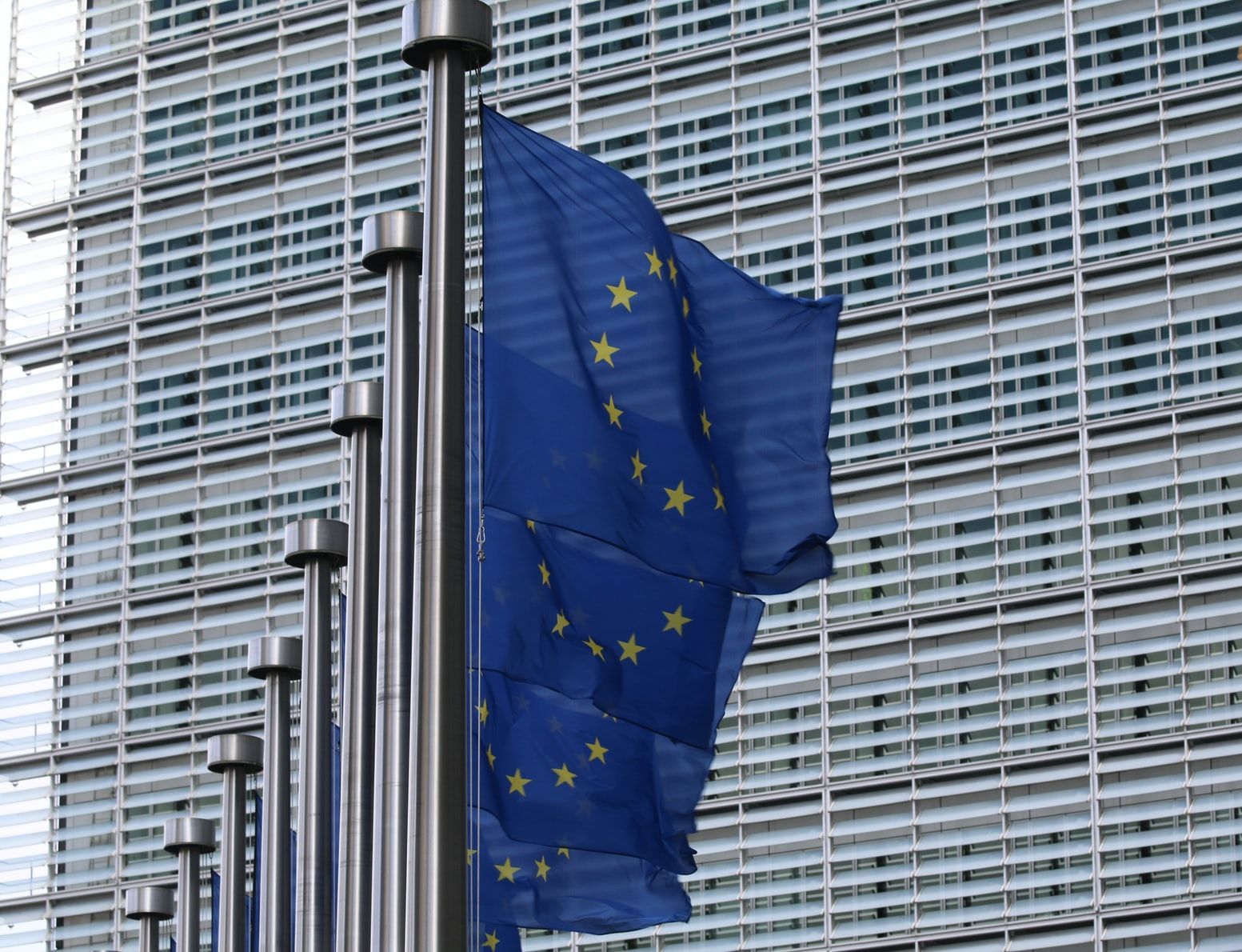 ЄС виділить майже трильйон доларів на стимулювання економіки