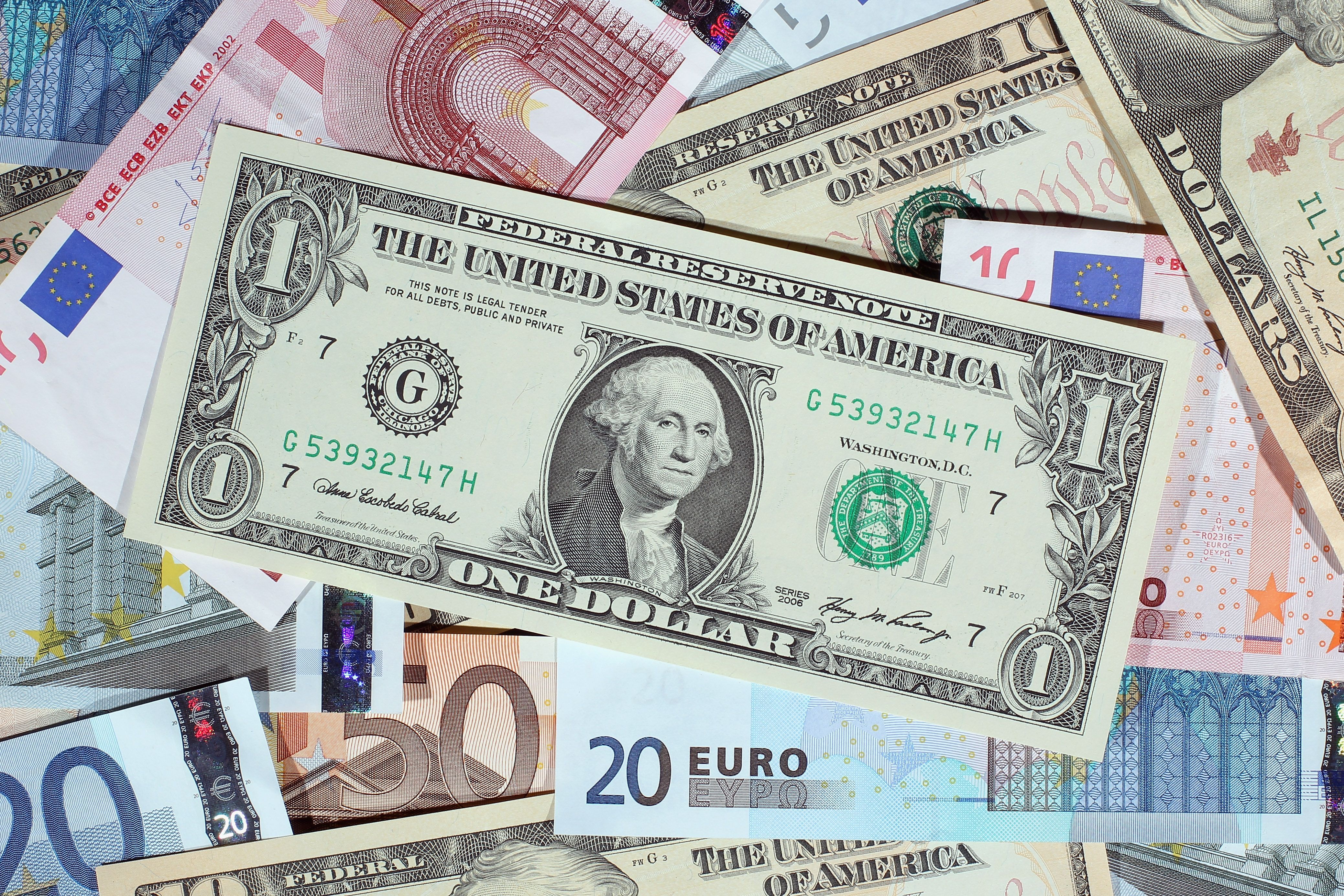 Курс доллара, евро – курс валют НБУ на сегодня 9 июня 2021