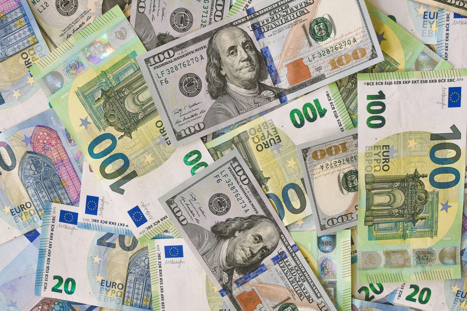 Курс доллара, евро – курс валют НБУ на 5 июля 2021