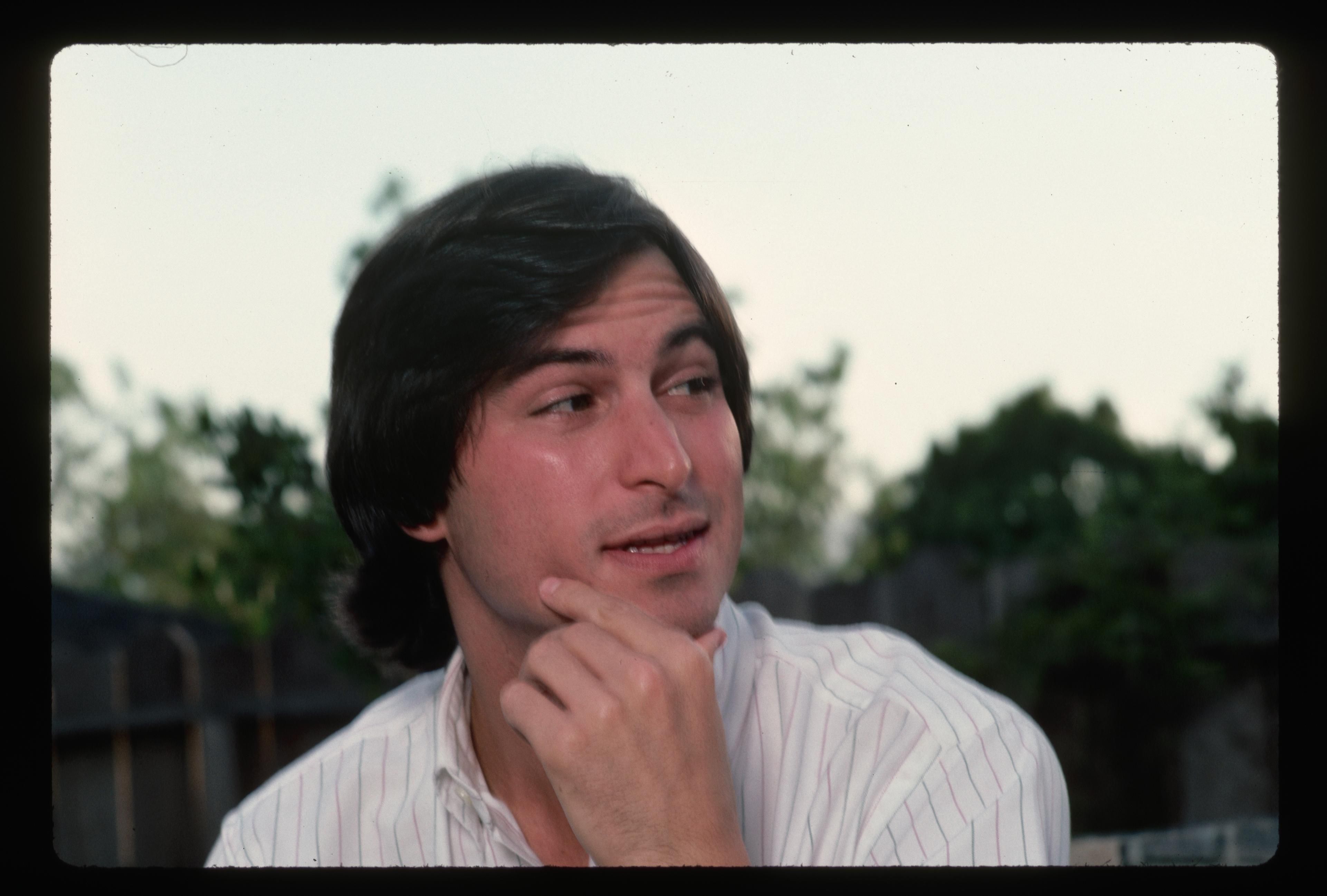 Каким было заявление на работу Стива Джобса Каким было заявление на работу Стива Джобса