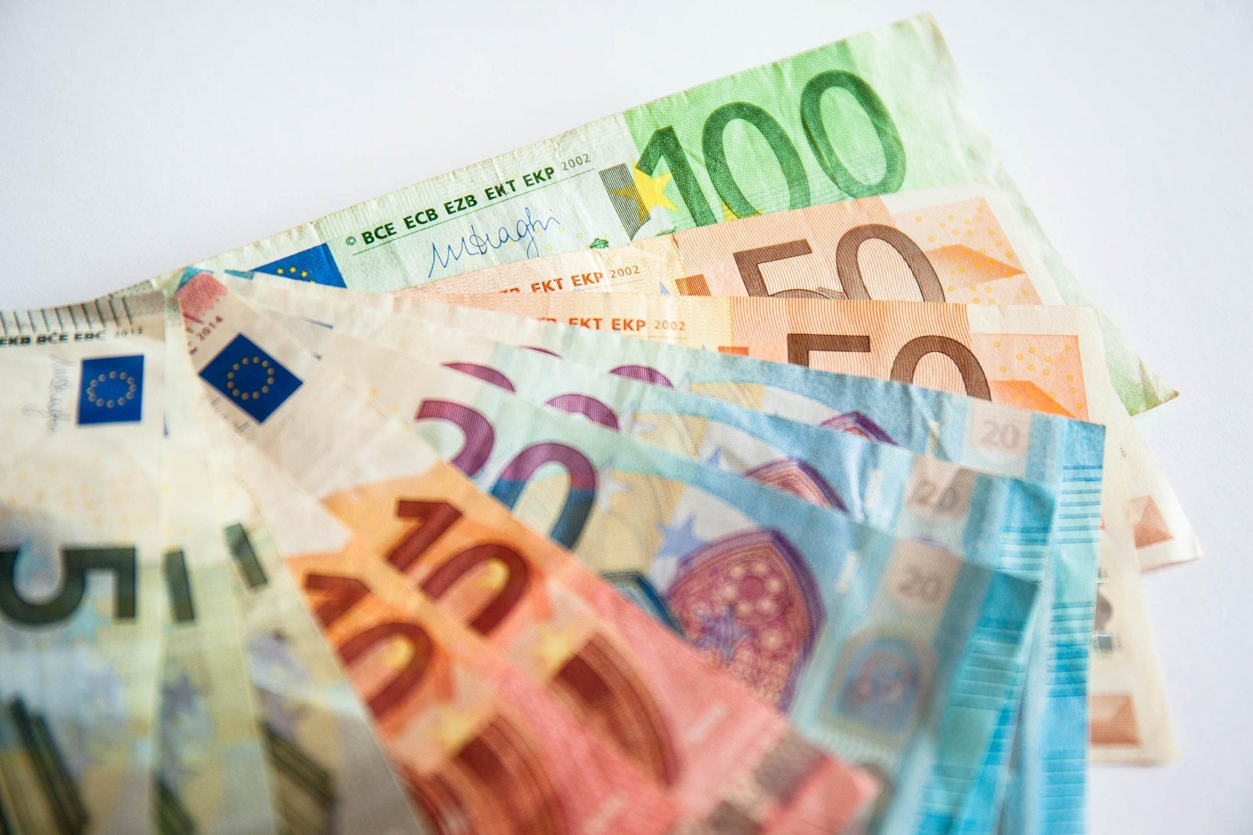 Курс долара, євро – курс валют НБУ на 30 липня 2021