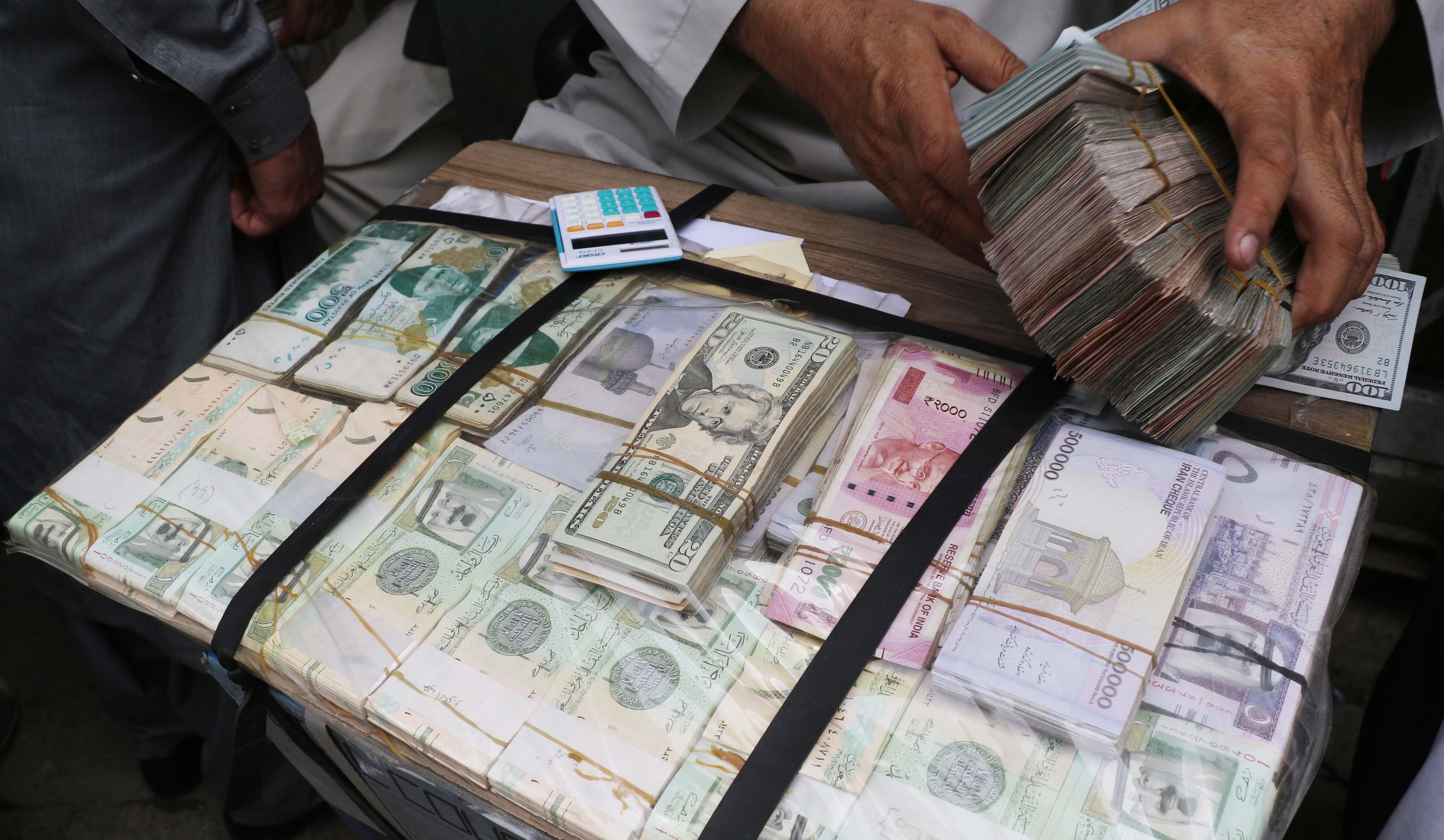 Захоплення Афганістану талібами: що відбувається з національною валютою країни - Фінанси
