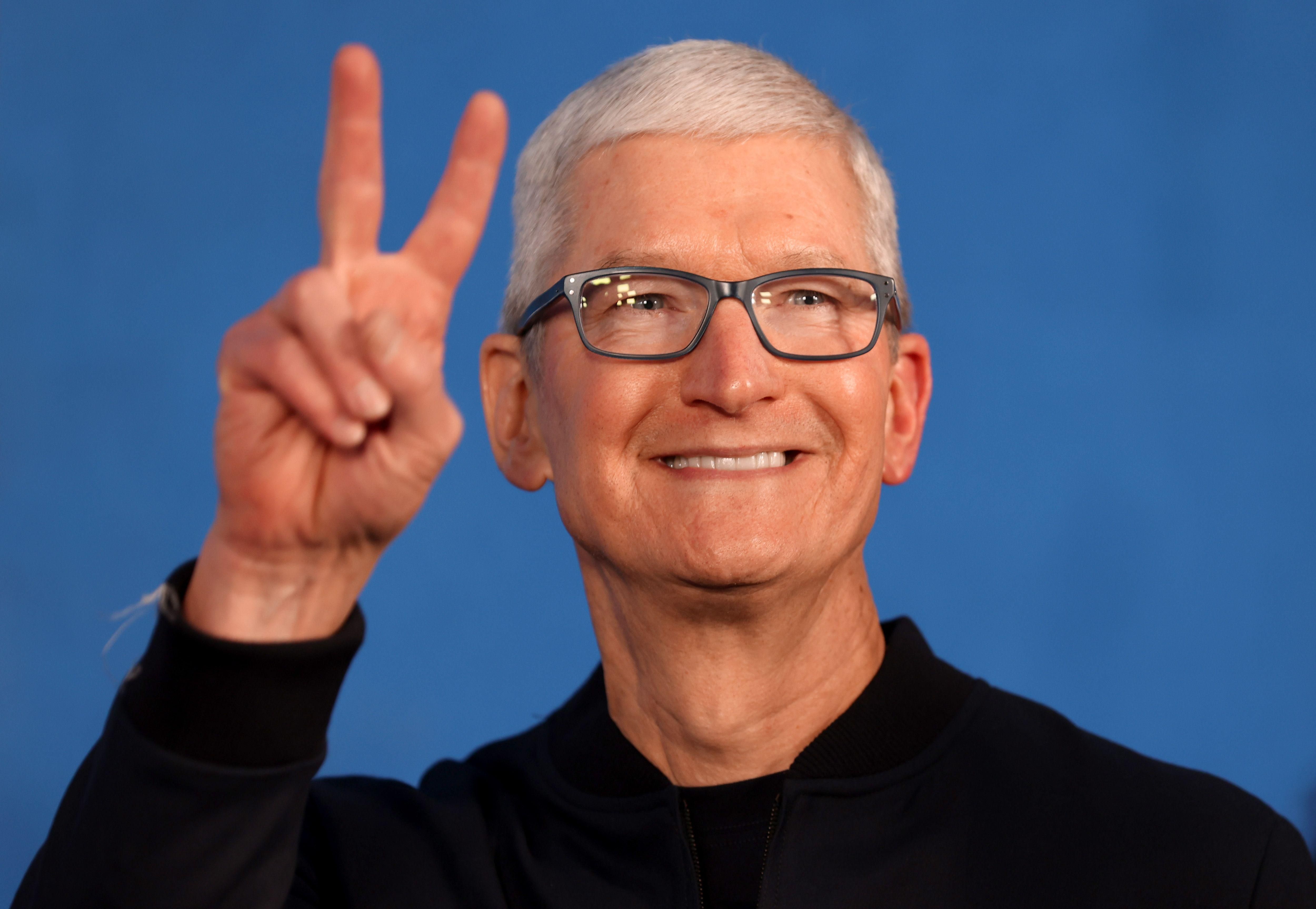 Десятилетия Тима Кука в Apple: сколько можно было бы заработать, инвестировав 1000 долларов - Финансы