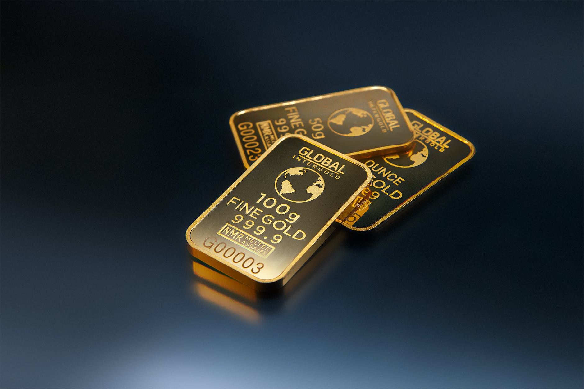 Ставка против золота: инвестиционный гигант США продал почти все запасы драгоценного метала - Финансы
