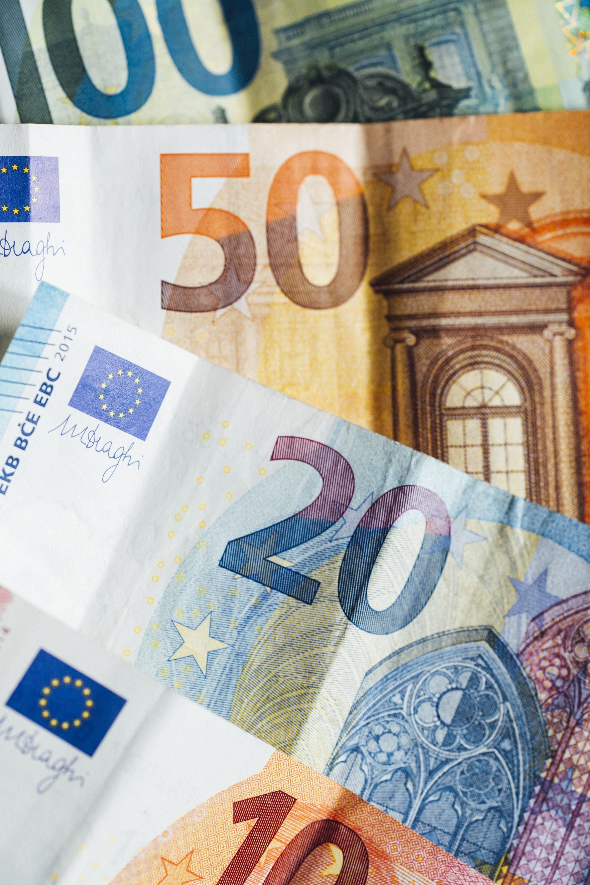 Курс долара, євро – курс валют НБУ на 12 листопада 2021
