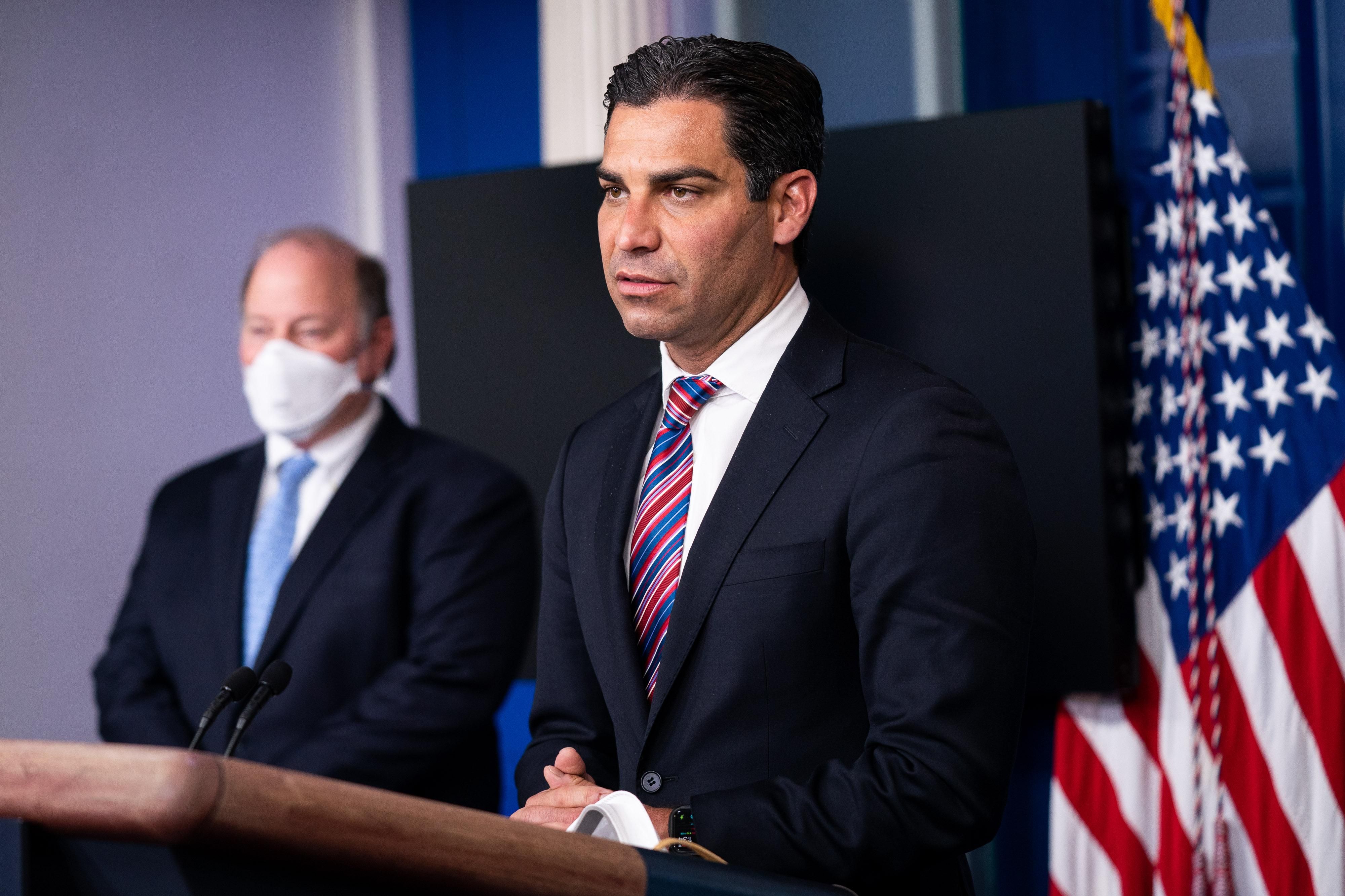 Жители Майами будут получать особые выплаты в биткоинах: это часть амбициозного плана - новости биткоин - Финансы Жители Майами будут получать особые выплаты в биткоинах: это часть амбициозного плана - новости биткоин - Финансы