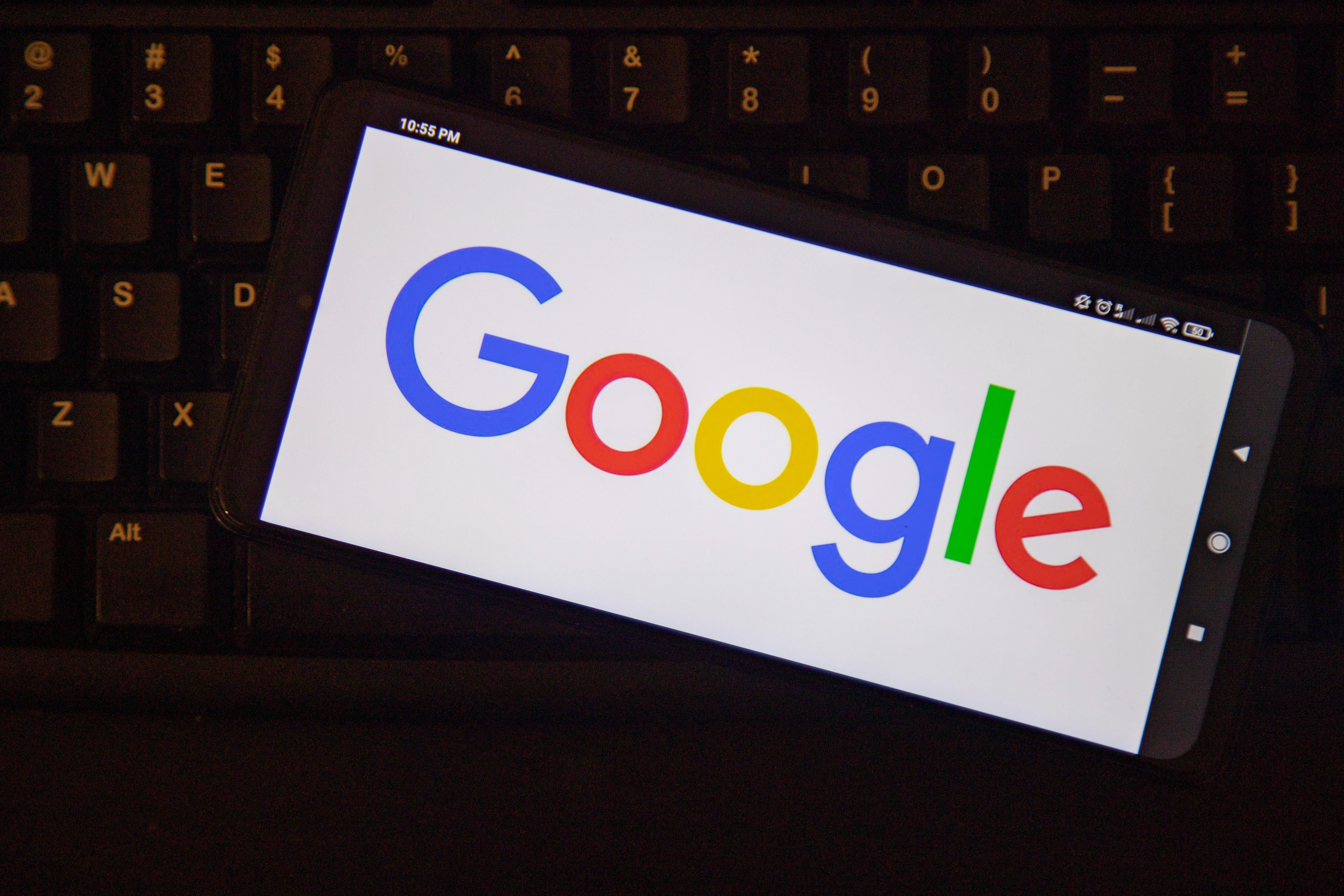 Засновники Google боялися випускати компанію на ринок: як їм допоміг Воррен Баффет - Фінанси