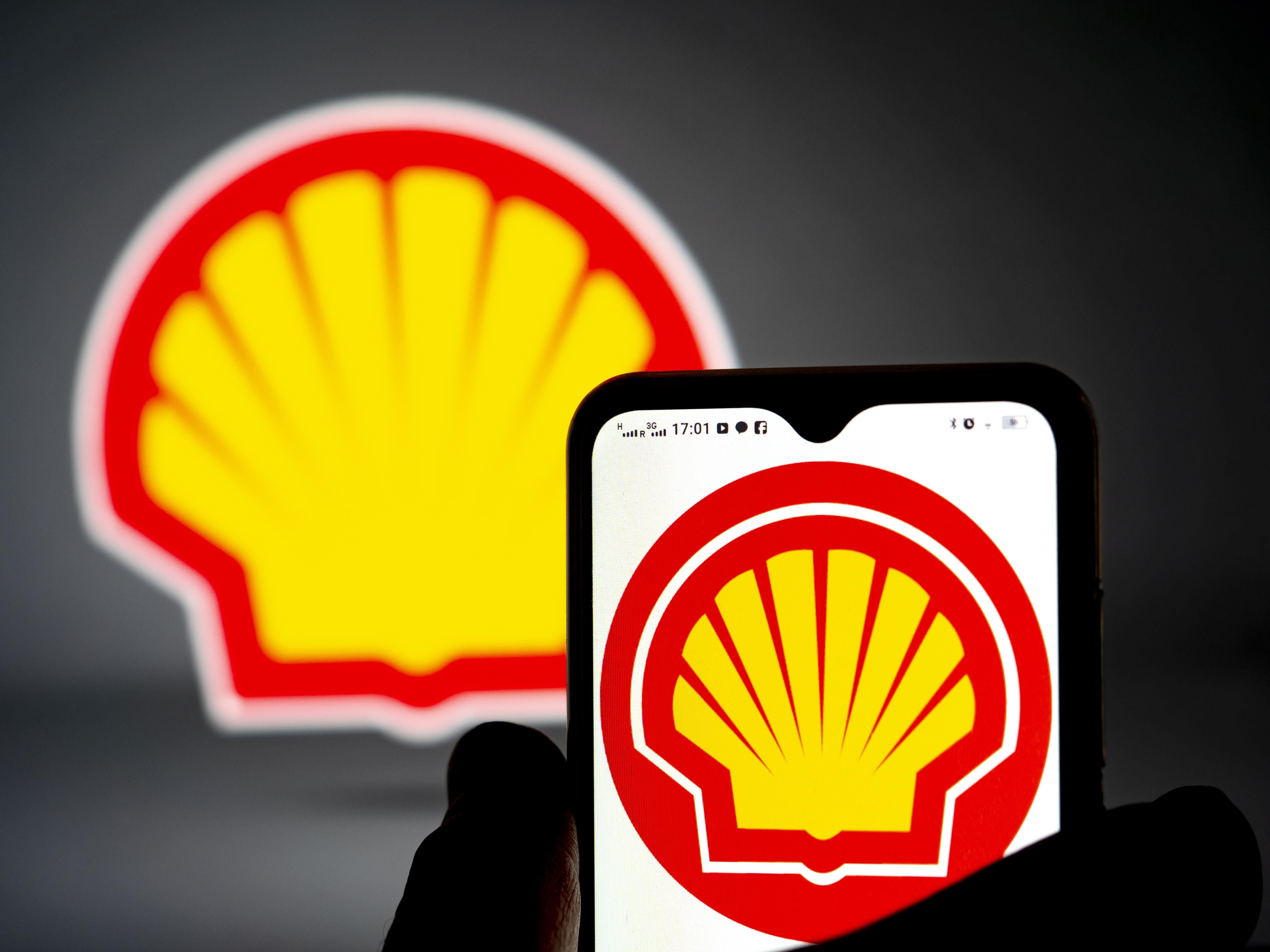 Успешный год нефтяного гиганта: сколько компания Shell заработала в 2021 году - нефть новости - Финансы