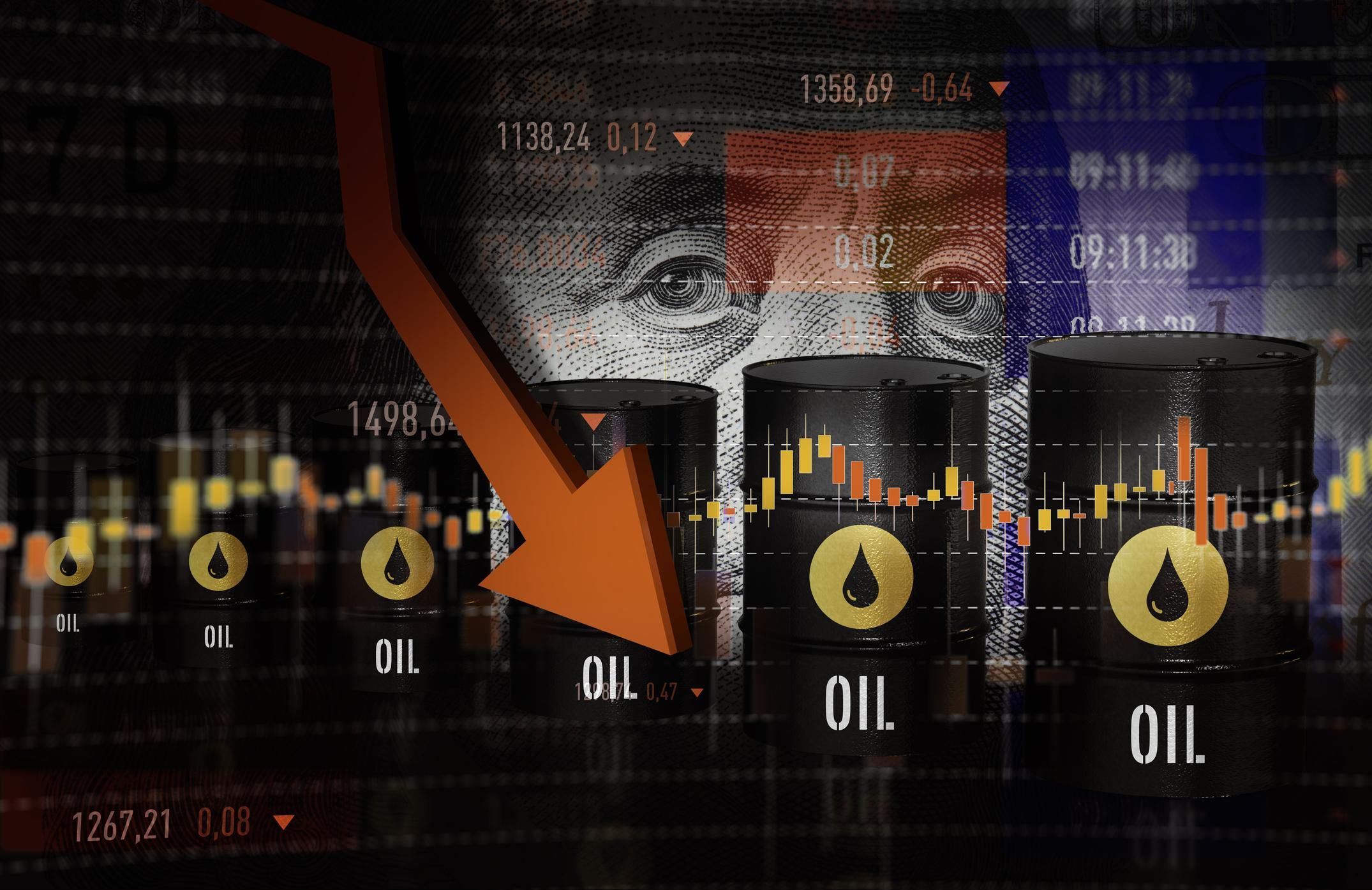 Цена нефти начала падать на фоне заявлений России об отводе части войск от Украины - нефть новости - Финансы