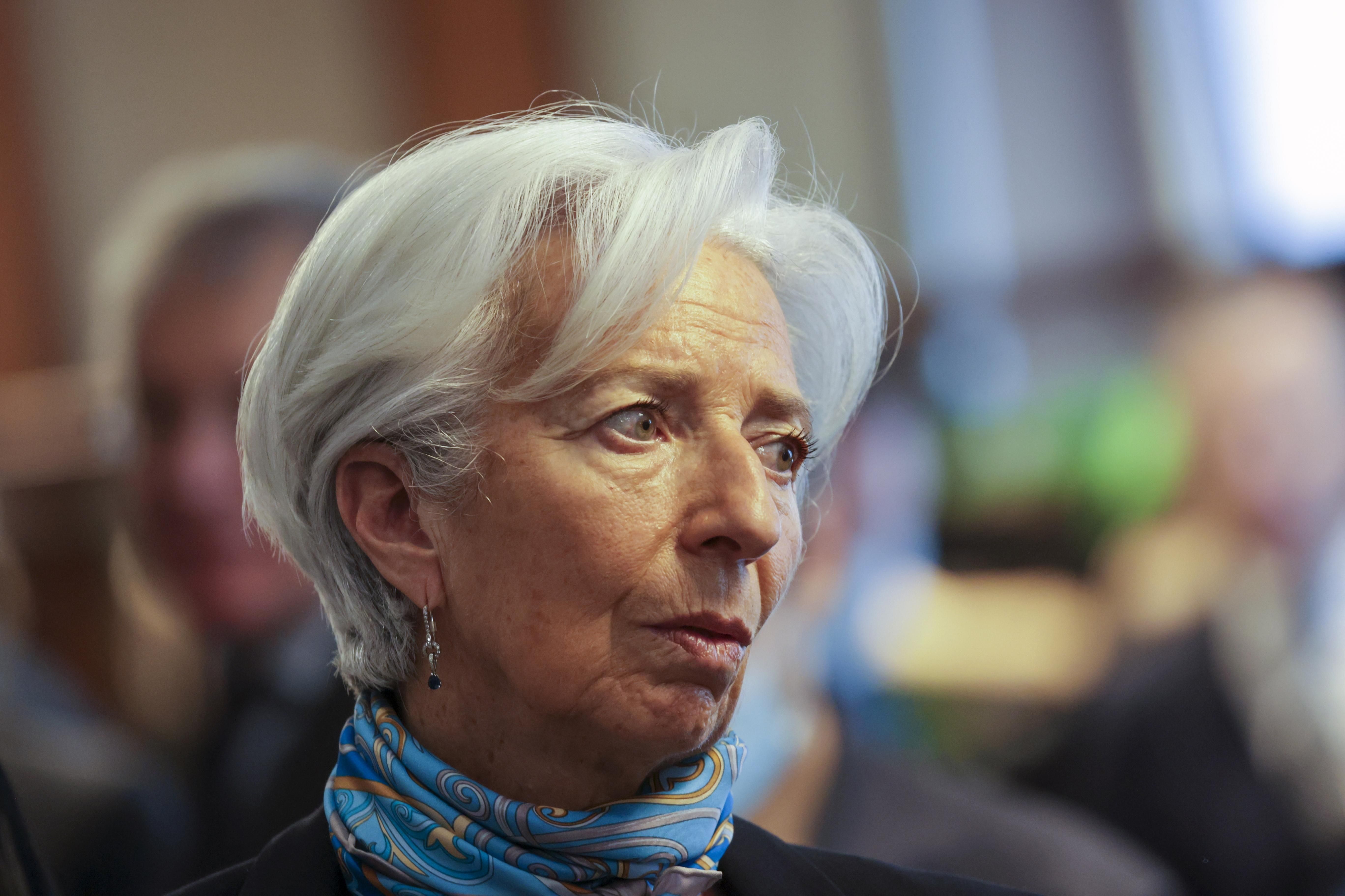 Глава ЕЦБ заявила, что криптовалюты "не стоят ничего" и обратились к миру с призывом