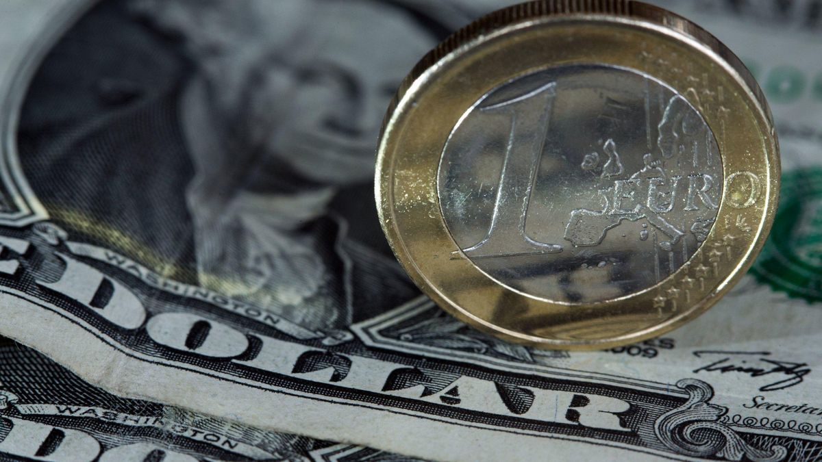 Гривна продолжает укрепляться: курс валют на 15 июня