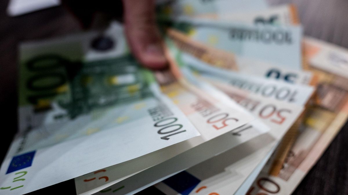 Євро та злотий повернулися до падіння: курс валют від Нацбанку на 17 червня