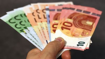 Євро та злотий повернулися до знецінення: курс валют на 30 червня