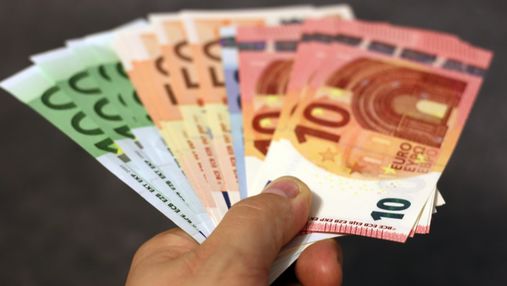 Євро та злотий повернулися до знецінення: курс валют на 30 червня