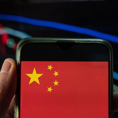 США внесли 5 компаний из Китая в черный список: что произошло и реакция Пекина