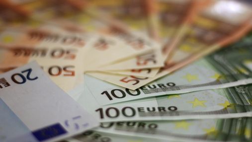 Впервые за 20 лет: что произошло с парой евро – доллар