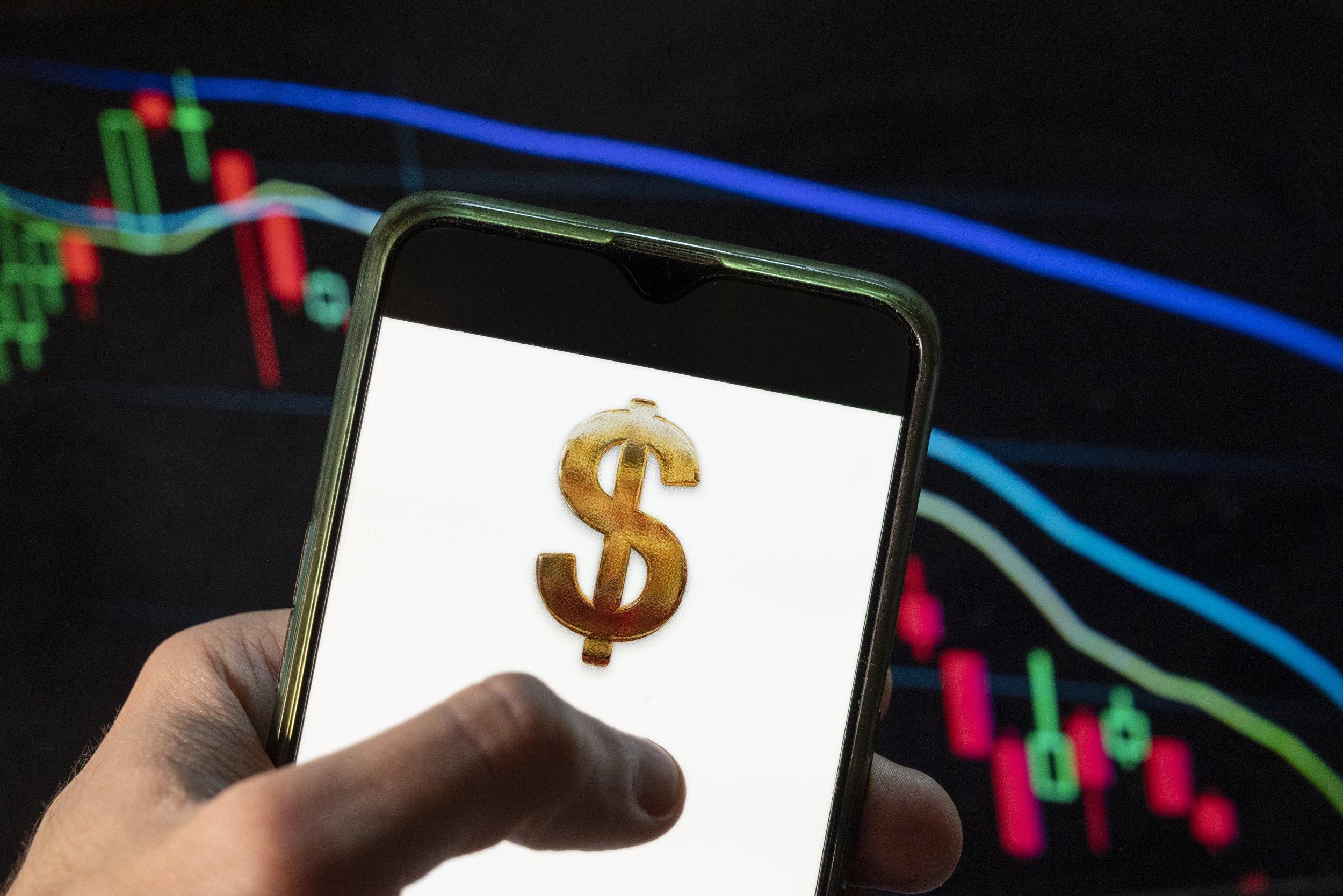 Долар слабшає на ринку Долар слабшає на ринку