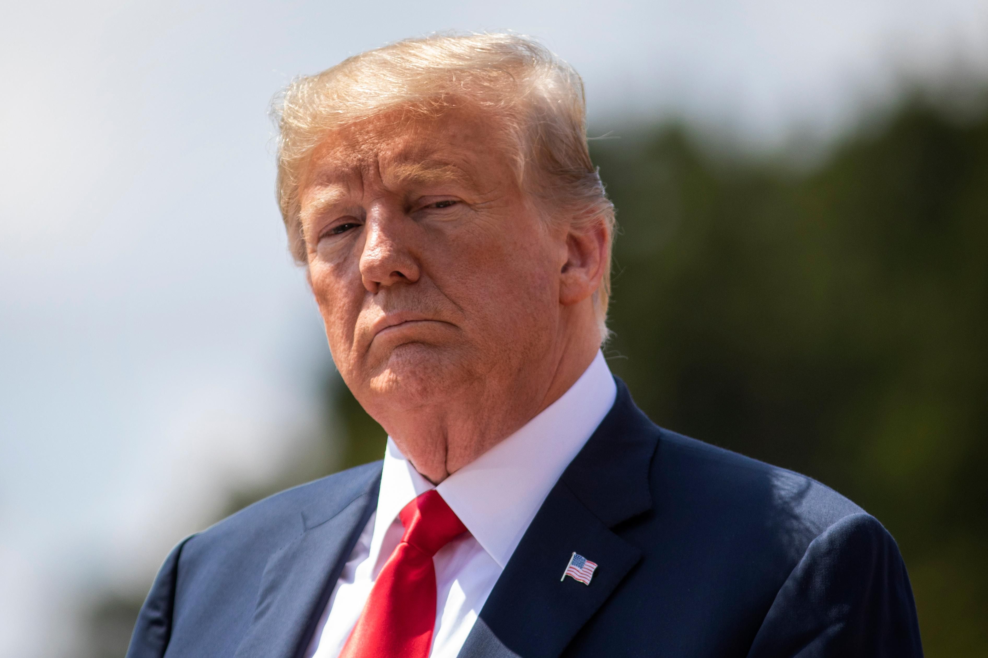 Дональд Трамп выпустил собственную коллекцию NFT Дональд Трамп выпустил собственную коллекцию NFT