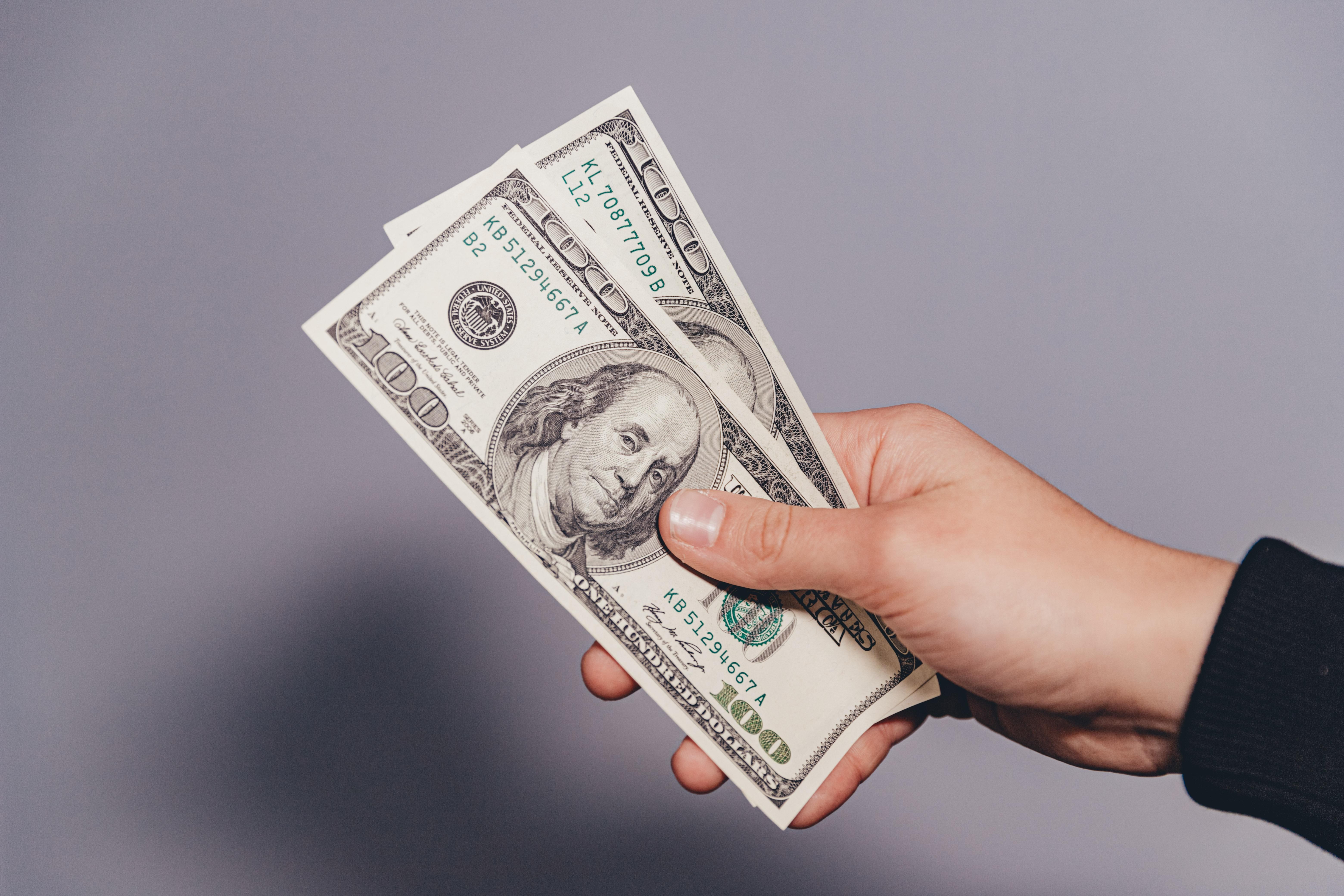 Курс долара США на сьогодні  Курс долара США на сьогодні