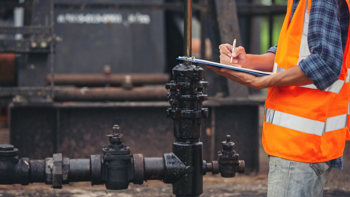 Нафта стрімко дешевшає Нафта стрімко дешевшає