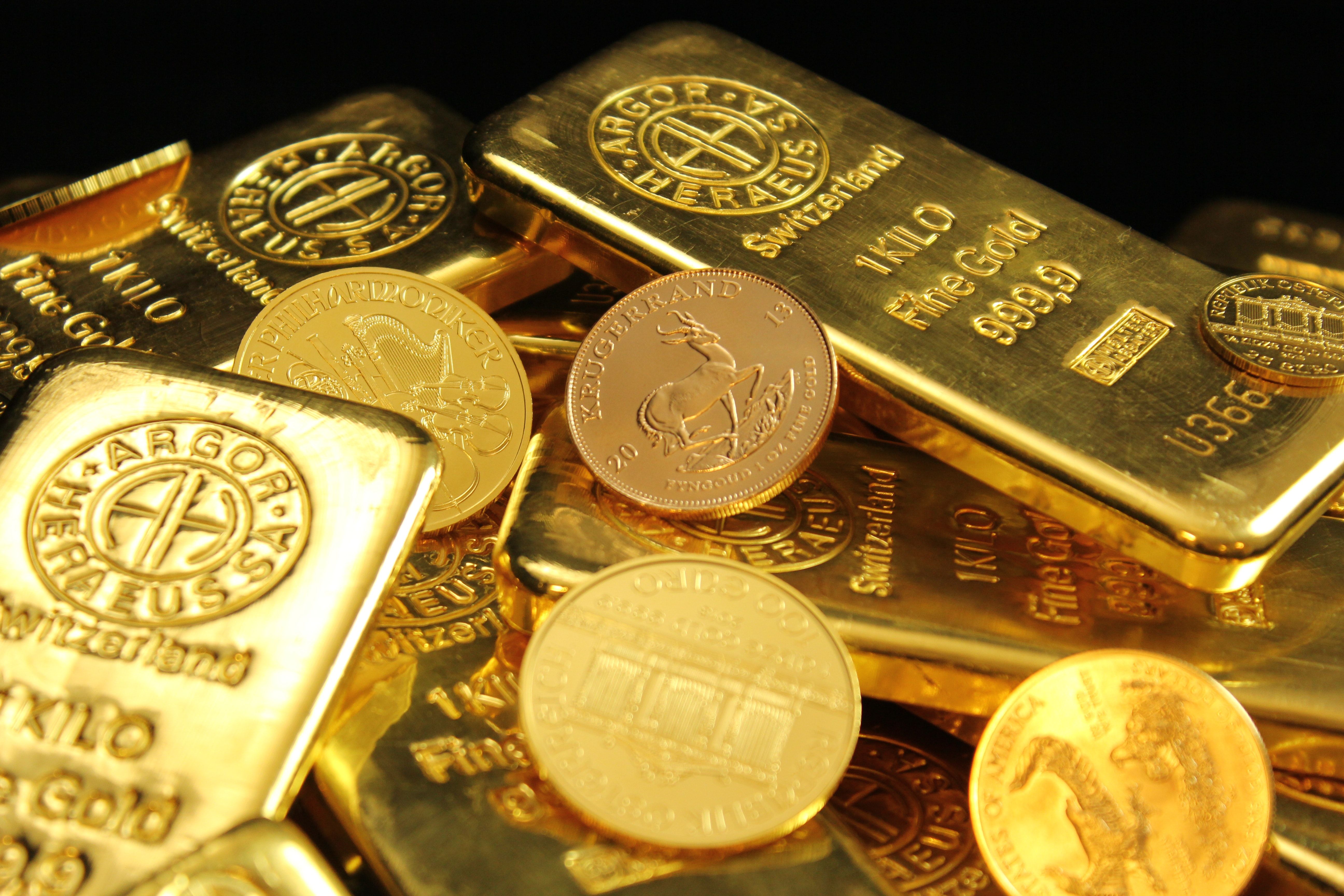Почему банк в США агитирует за золото