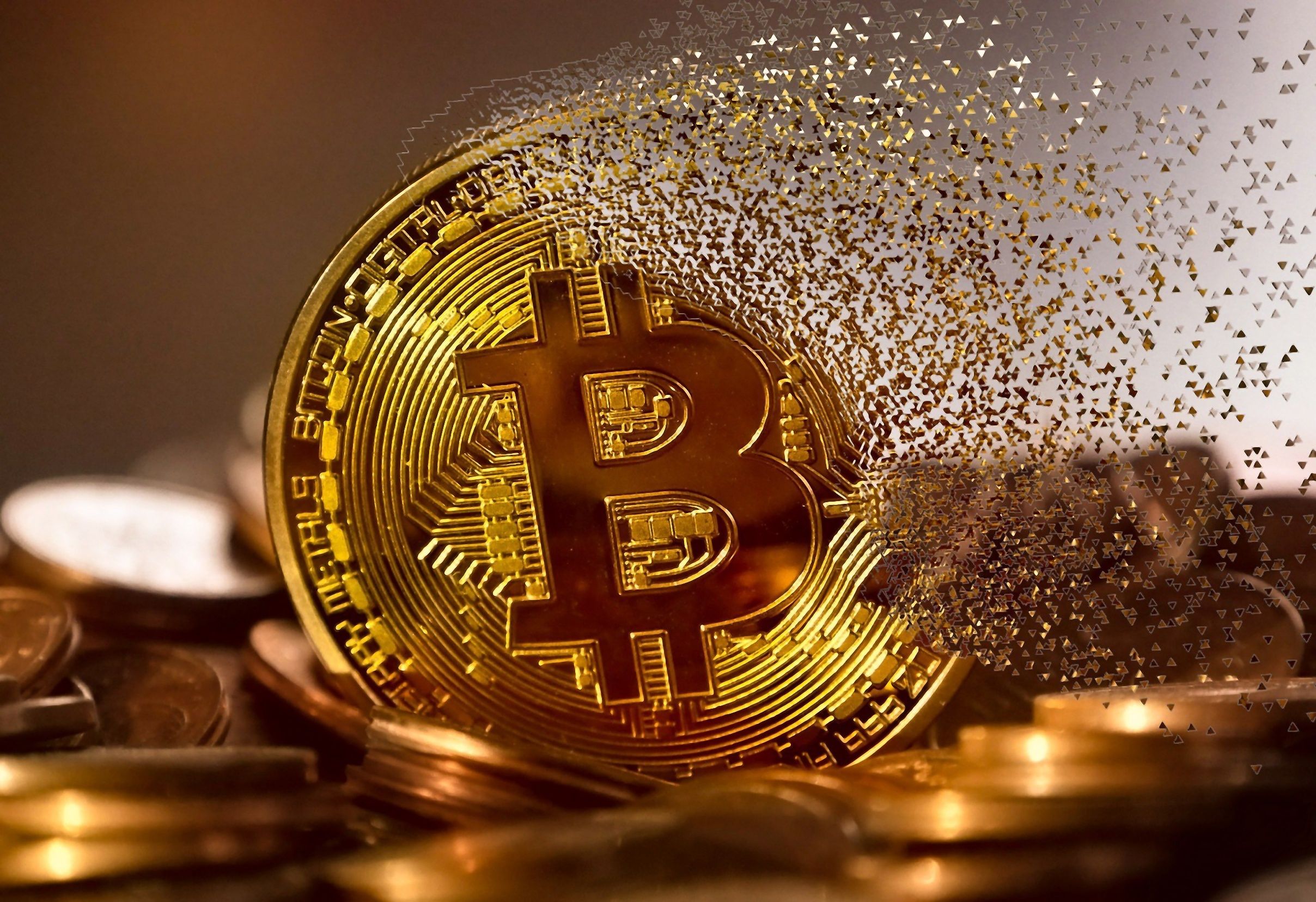 Чего ждать от динамики биткоина до конца года