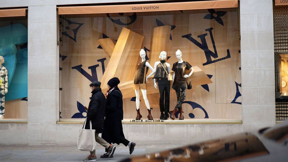 Louis Vuitton Moet Hennessy Louis Vuitton Moet Hennessy