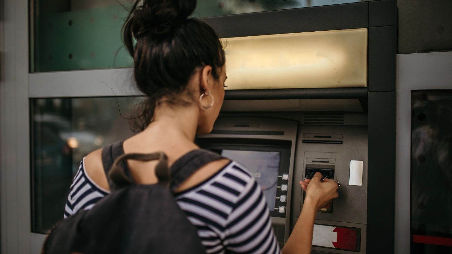 Снятие средств Снятие средств