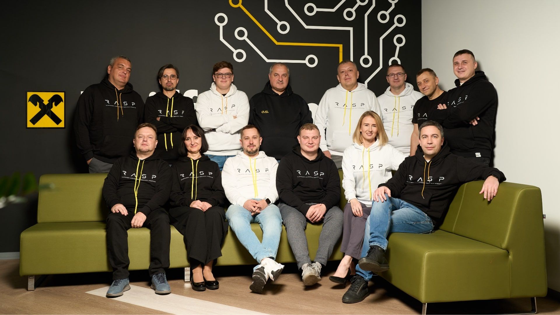 Безпека в Райффайзен Банк - як шахраї можуть вкрасти гроші з банку Безпека в Райффайзен Банк - як шахраї можуть вкрасти гроші з банку