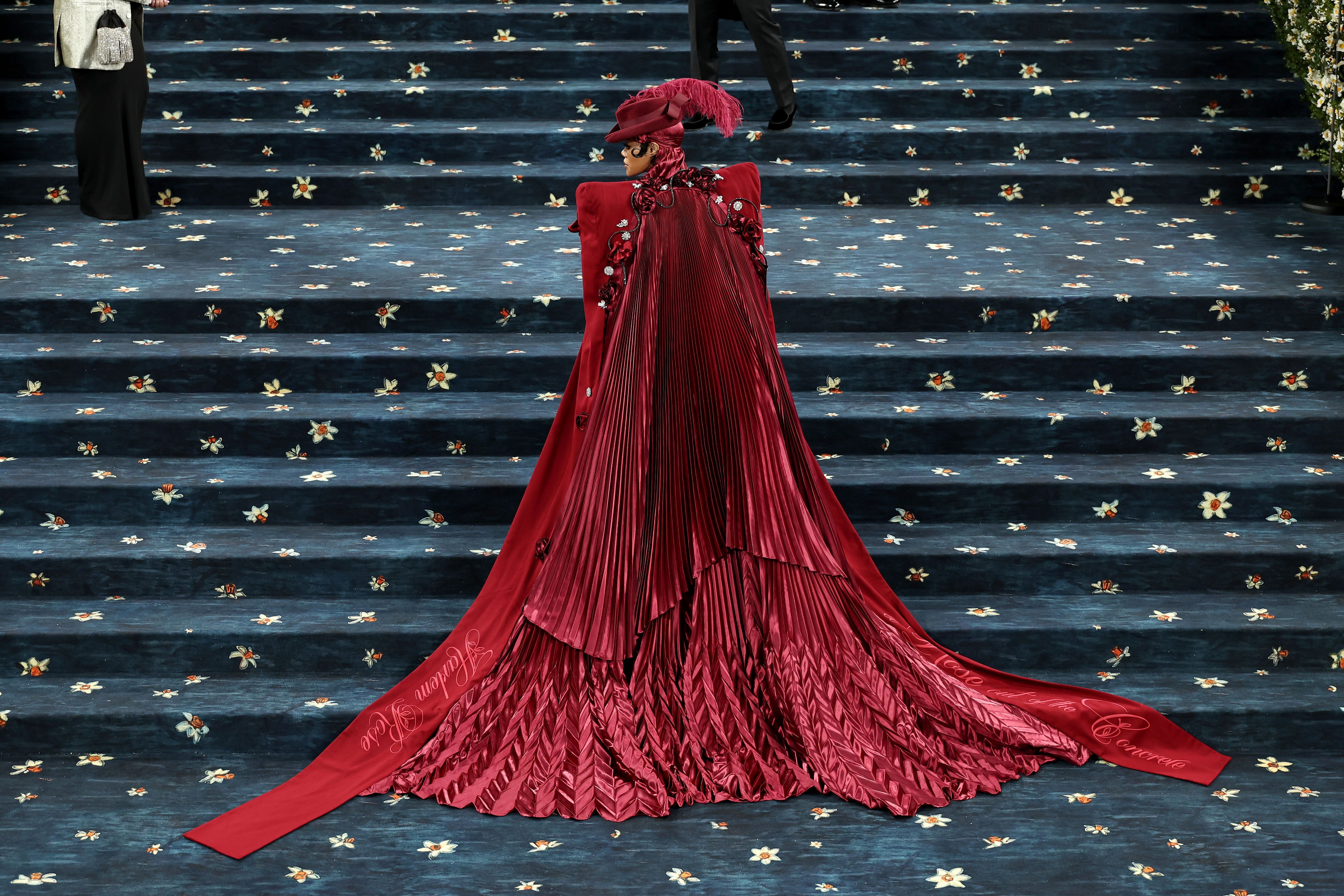 Met Gala 2025 - какую сумму собрали на благотворительном мероприятии - Финансы 24 Met Gala 2025 - какую сумму собрали на благотворительном мероприятии - Финансы 24