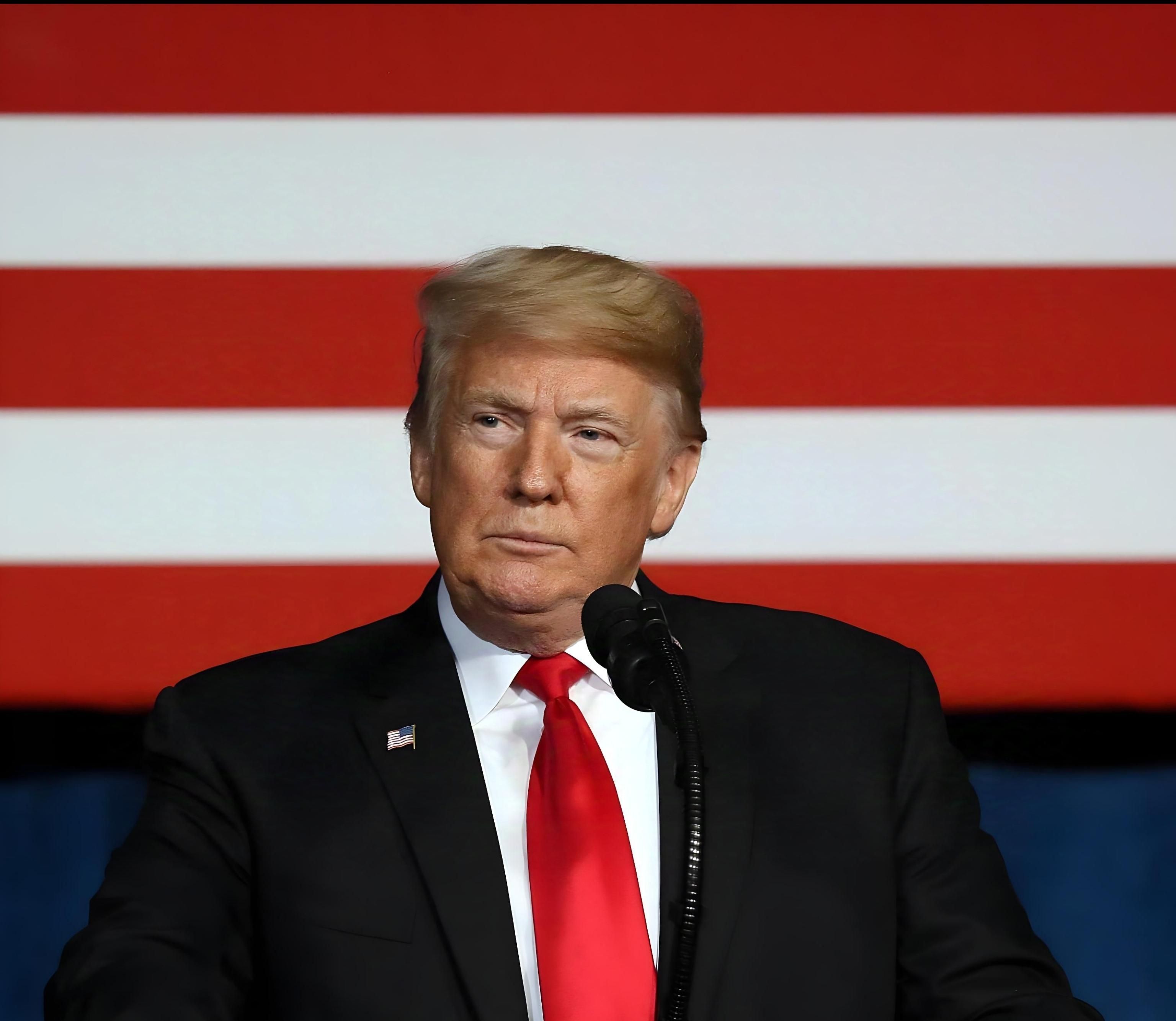 Трамп проти глави ФРС США Трамп проти глави ФРС США