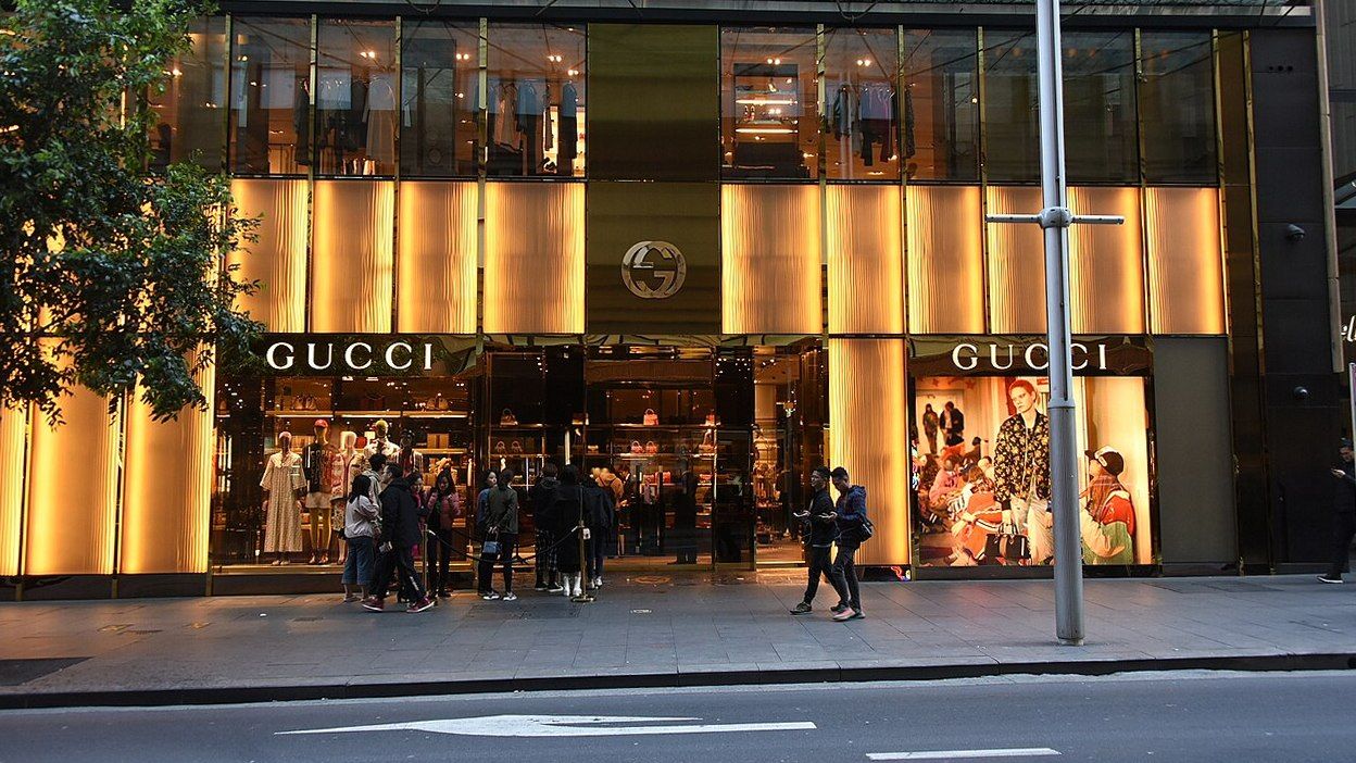 Магазин Gucci